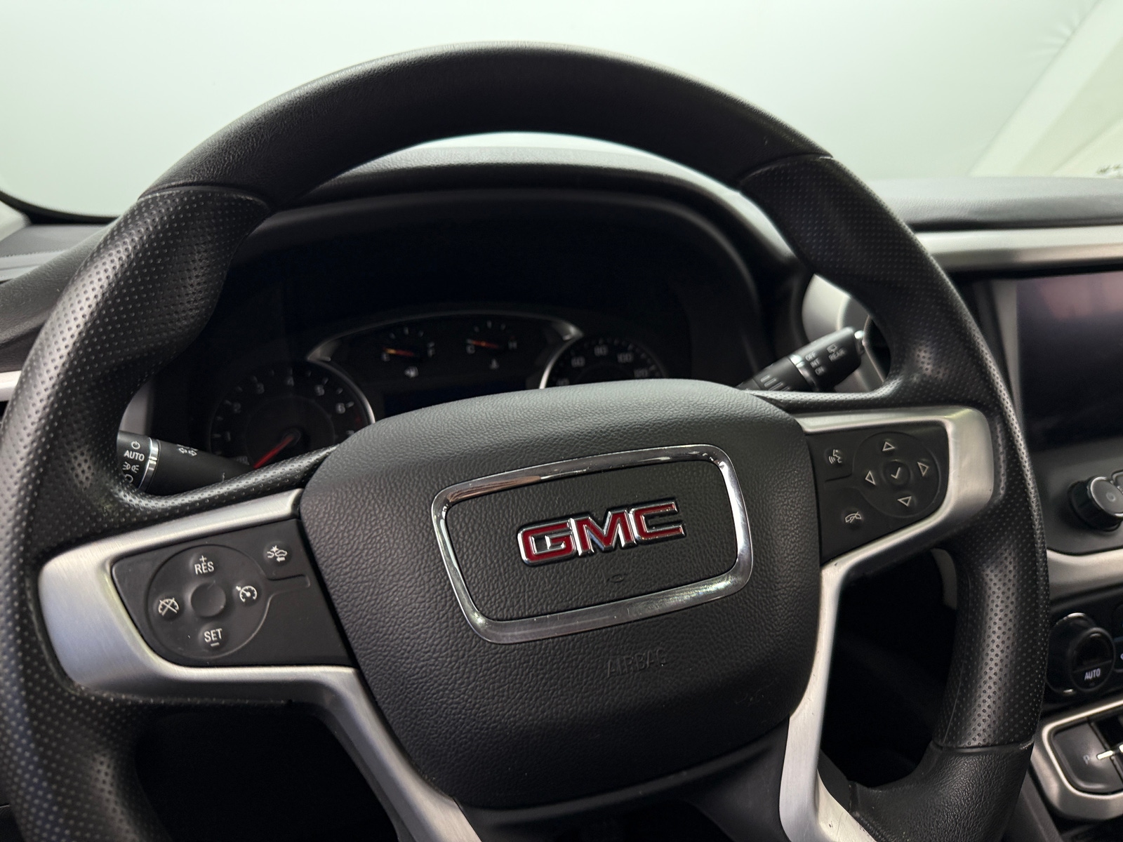 Thumbnail: 2023 GMC Acadia - 5