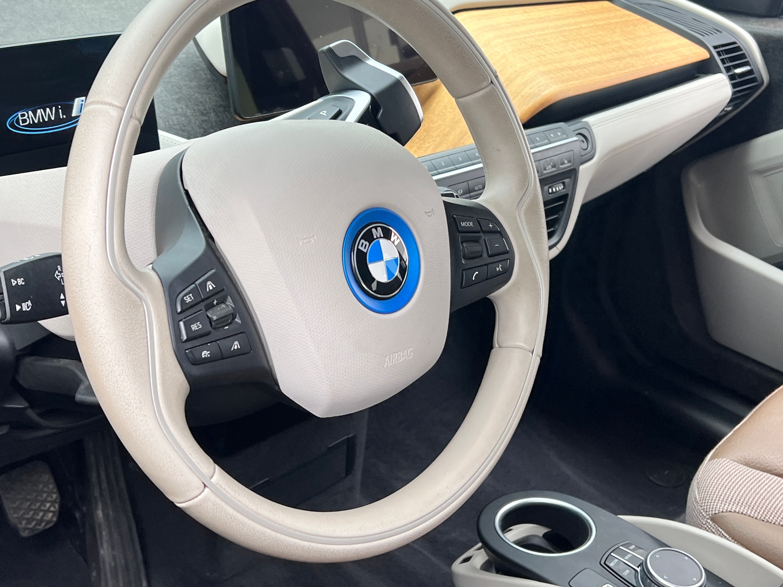 Thumbnail: 2020 BMW i3 - 4