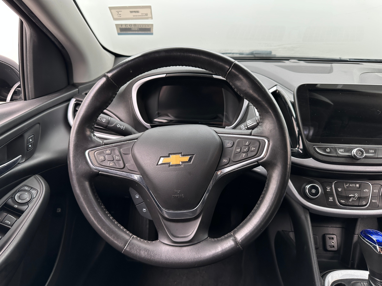Thumbnail: 2017 Chevrolet Volt - 5
