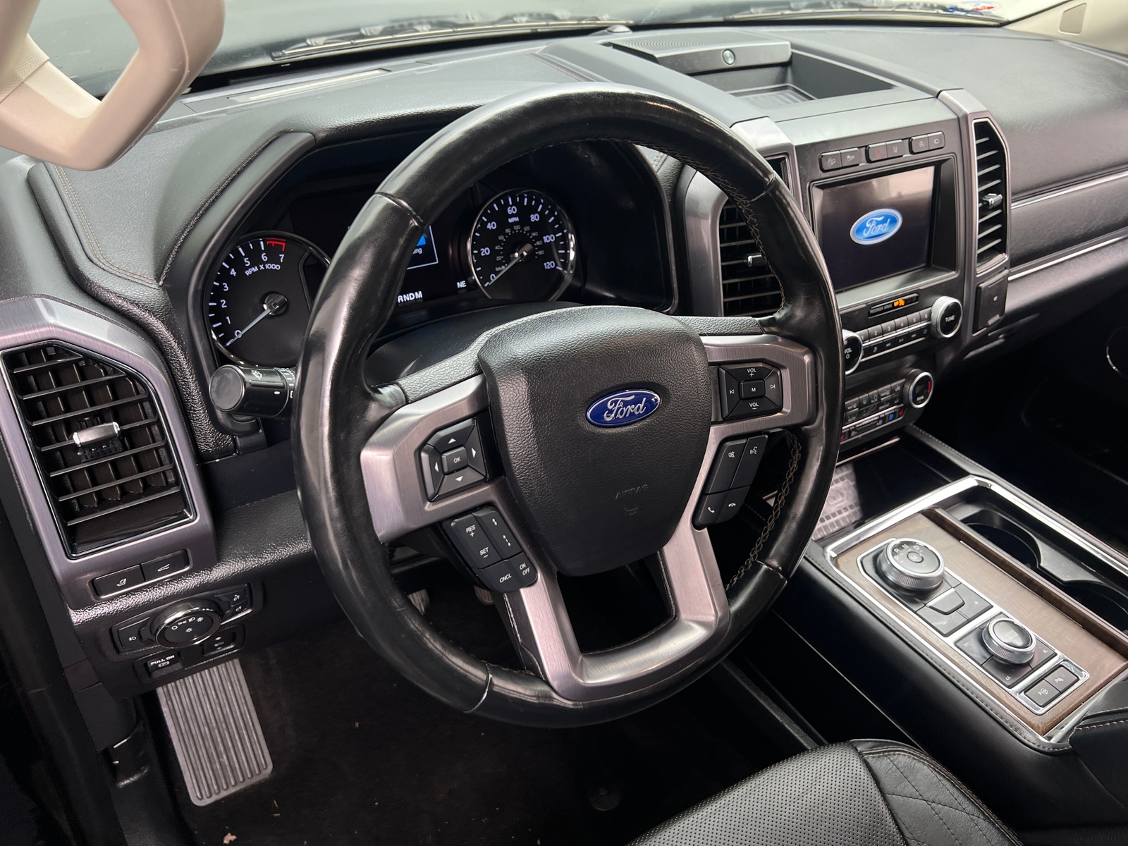 Thumbnail: 2019 Ford Expedition - 4