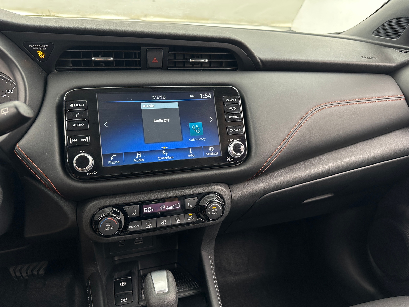 Thumbnail: 2023 Nissan Kicks - 4