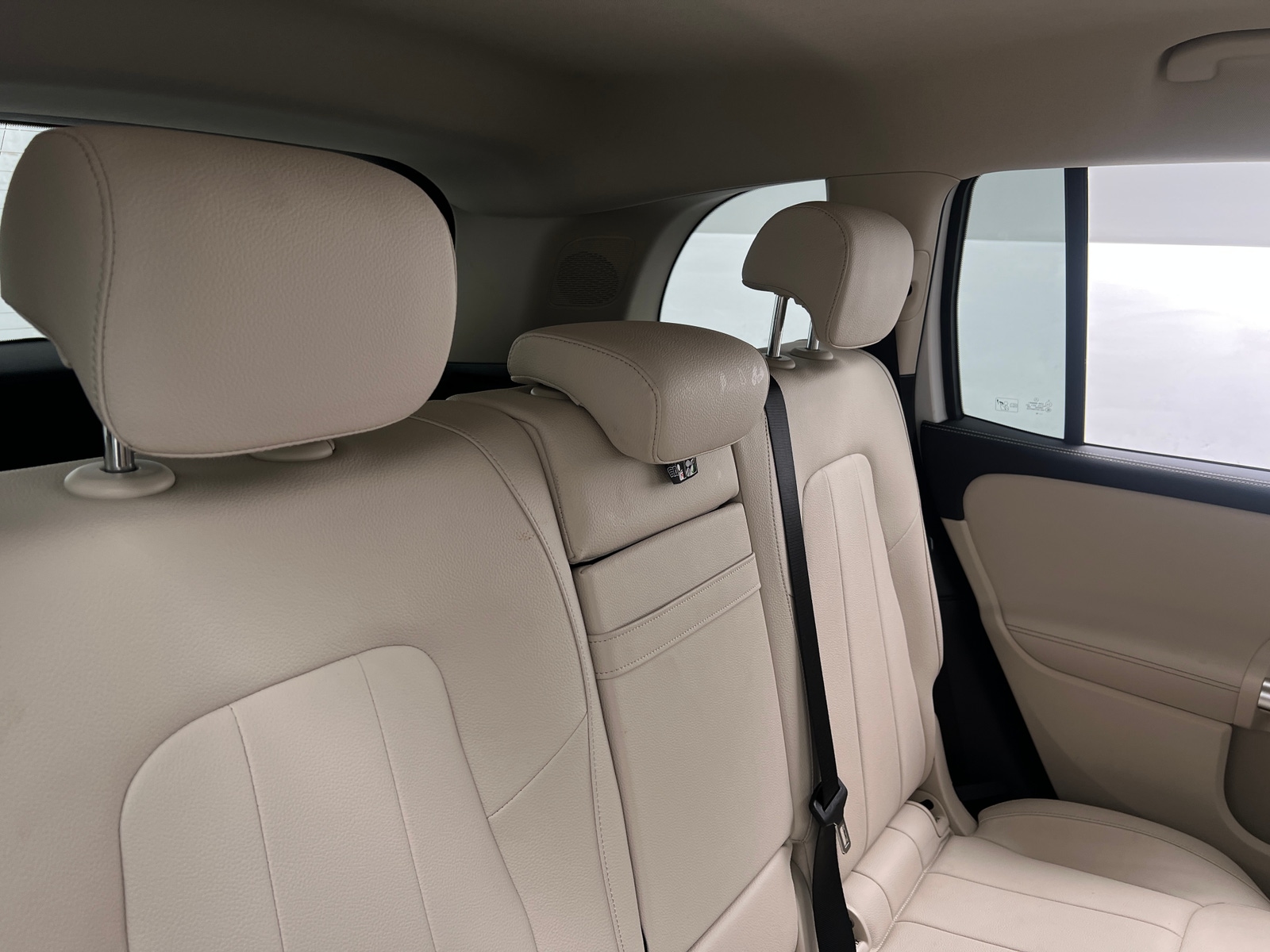 Thumbnail: 2020 Mercedes-Benz GLB - 5