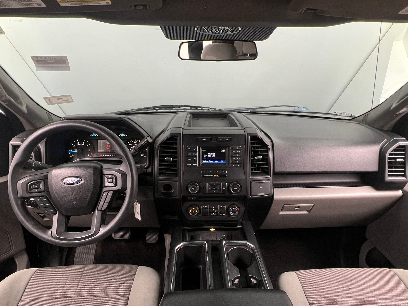 Thumbnail: 2016 Ford Econoline - 3