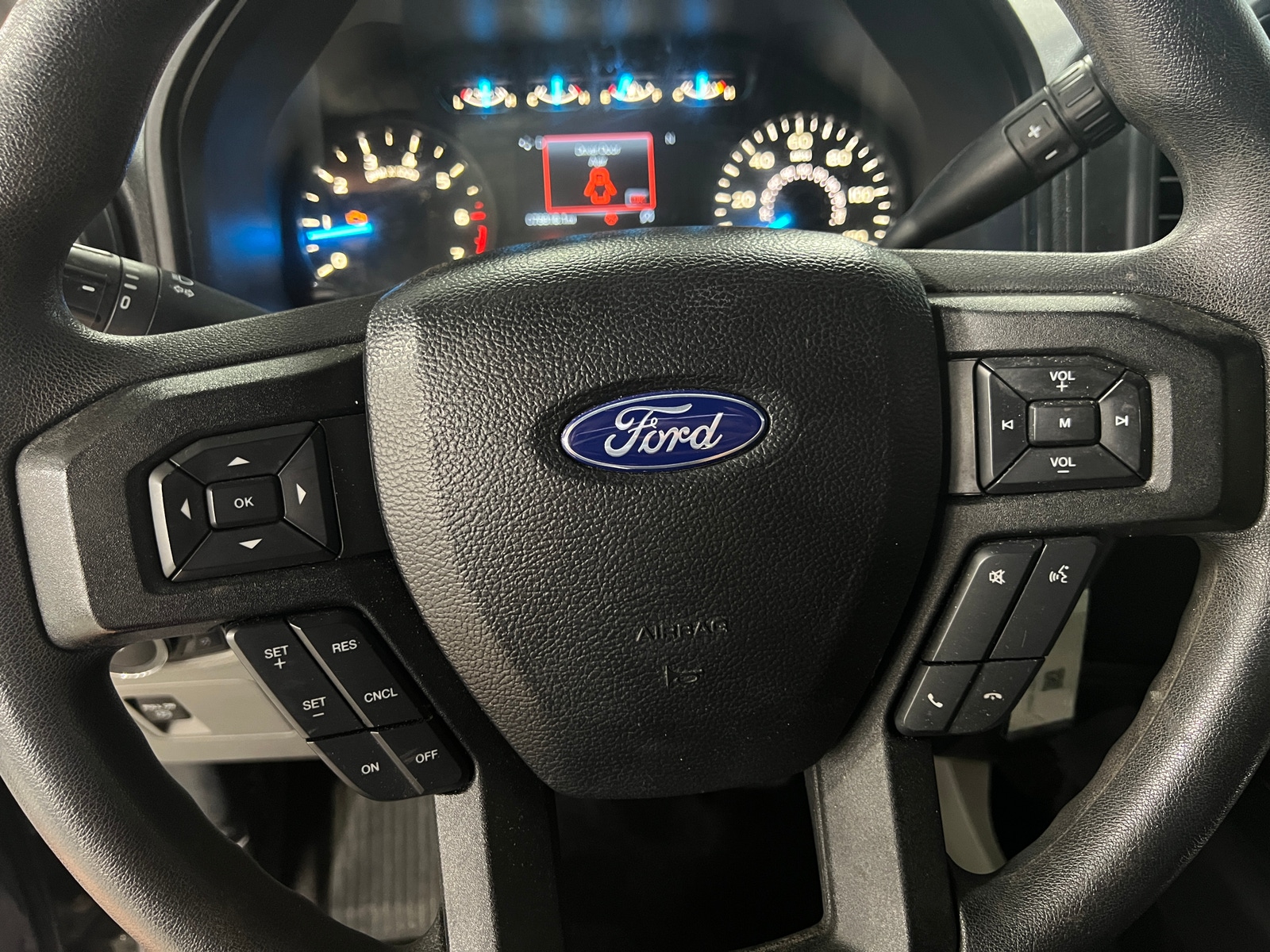Thumbnail: 2016 Ford Econoline - 5