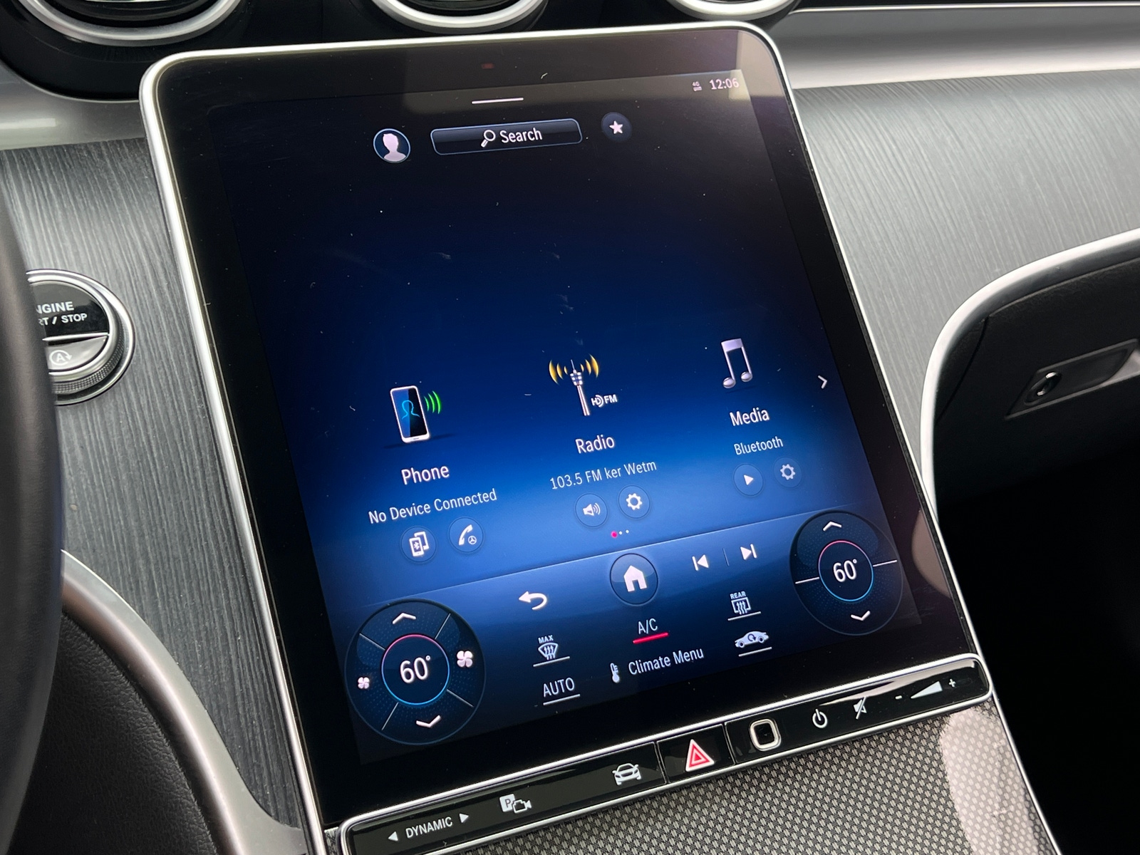 Thumbnail: 2024 Mercedes-Benz C-Class - 3