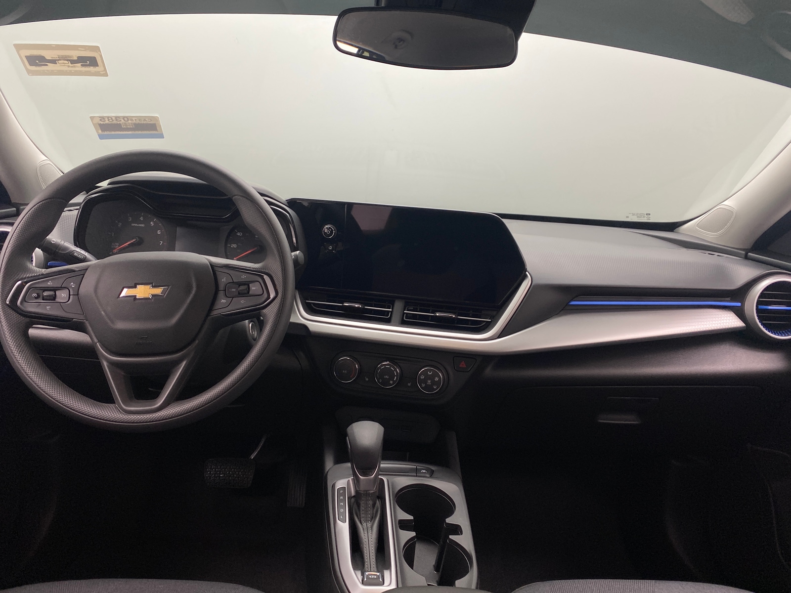Thumbnail: 2025 Chevrolet Trax - 3