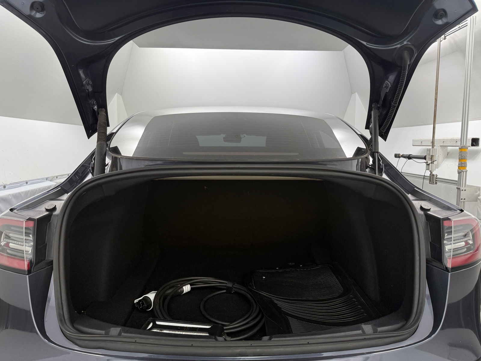 Thumbnail: 2022 Tesla Model 3 - 5