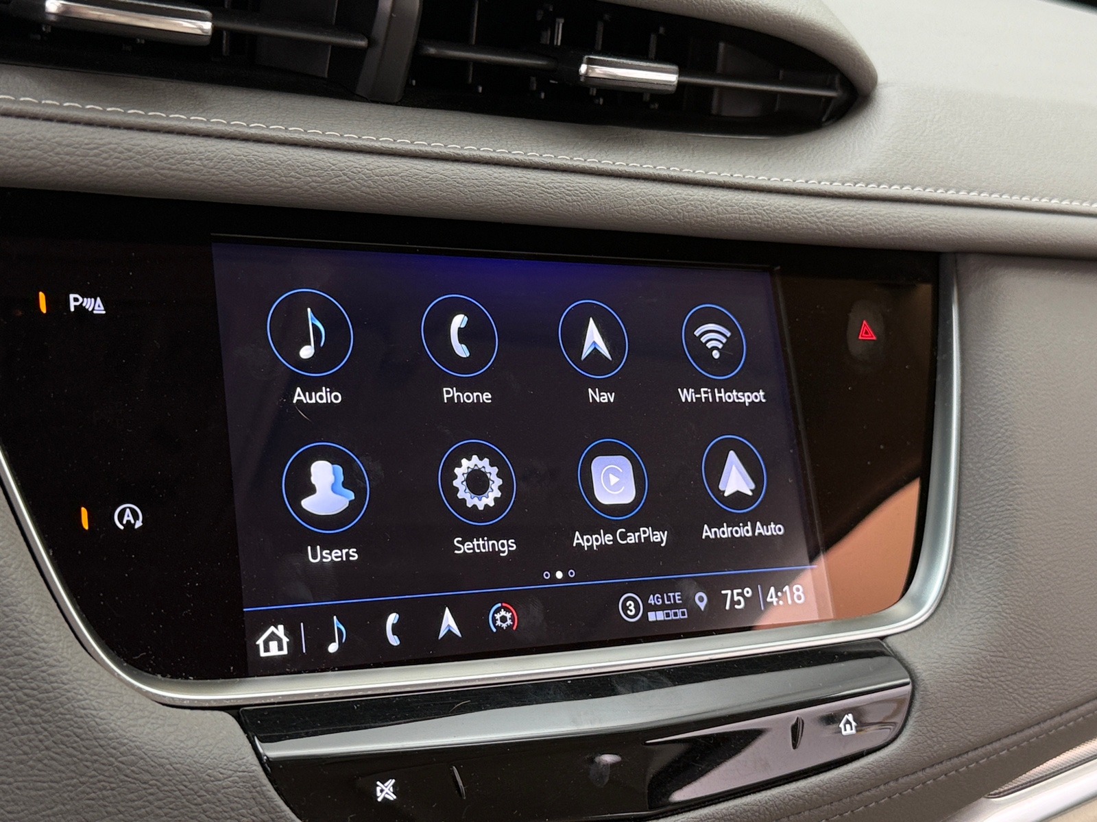 Thumbnail: 2022 Cadillac XT5 - 3