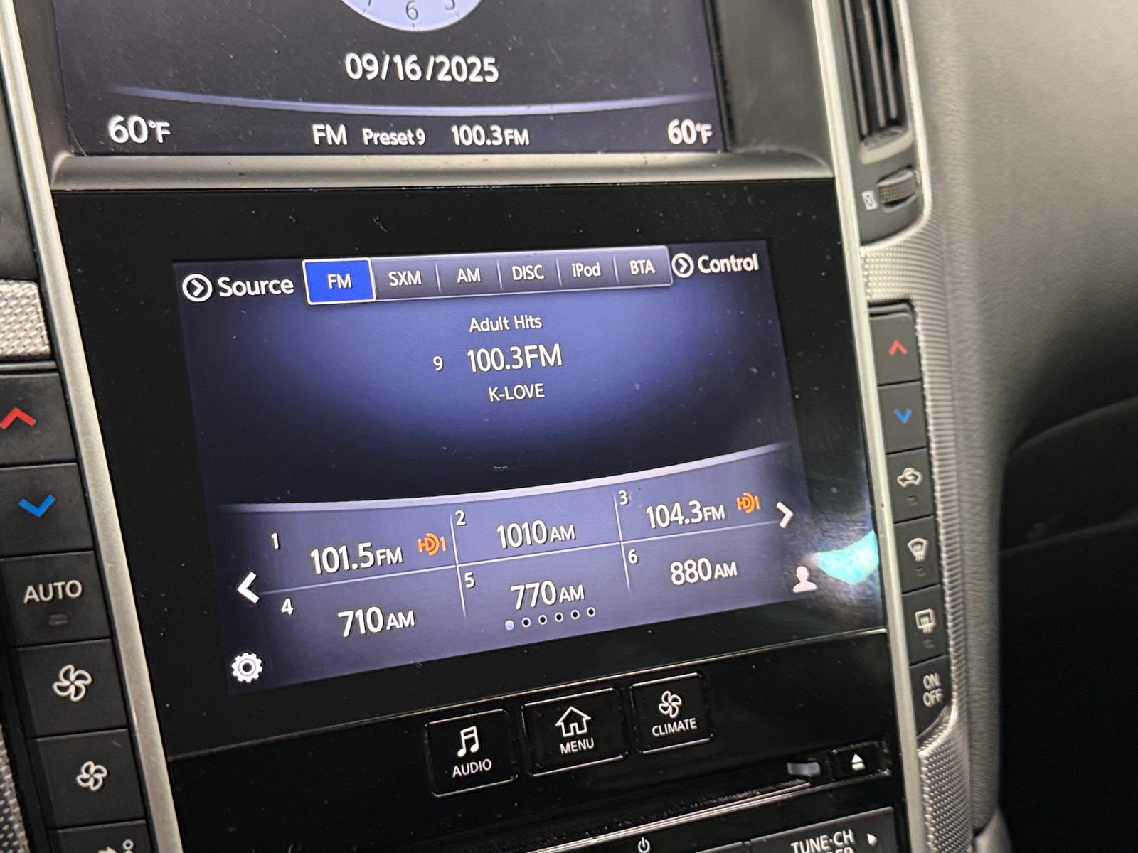 Thumbnail: 2015 INFINITI Q50 - 3