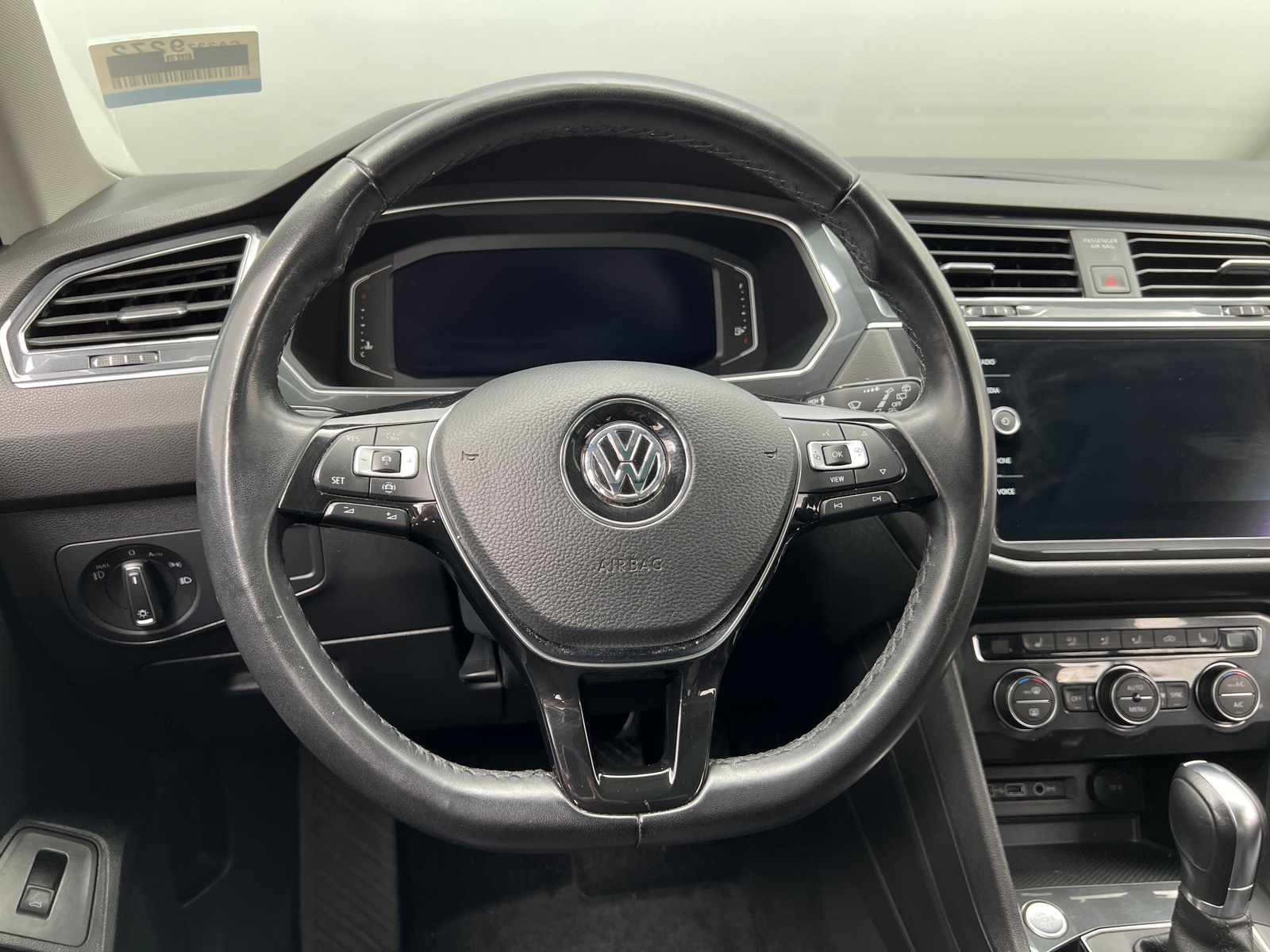 Thumbnail: 2019 Volkswagen Tiguan - 4