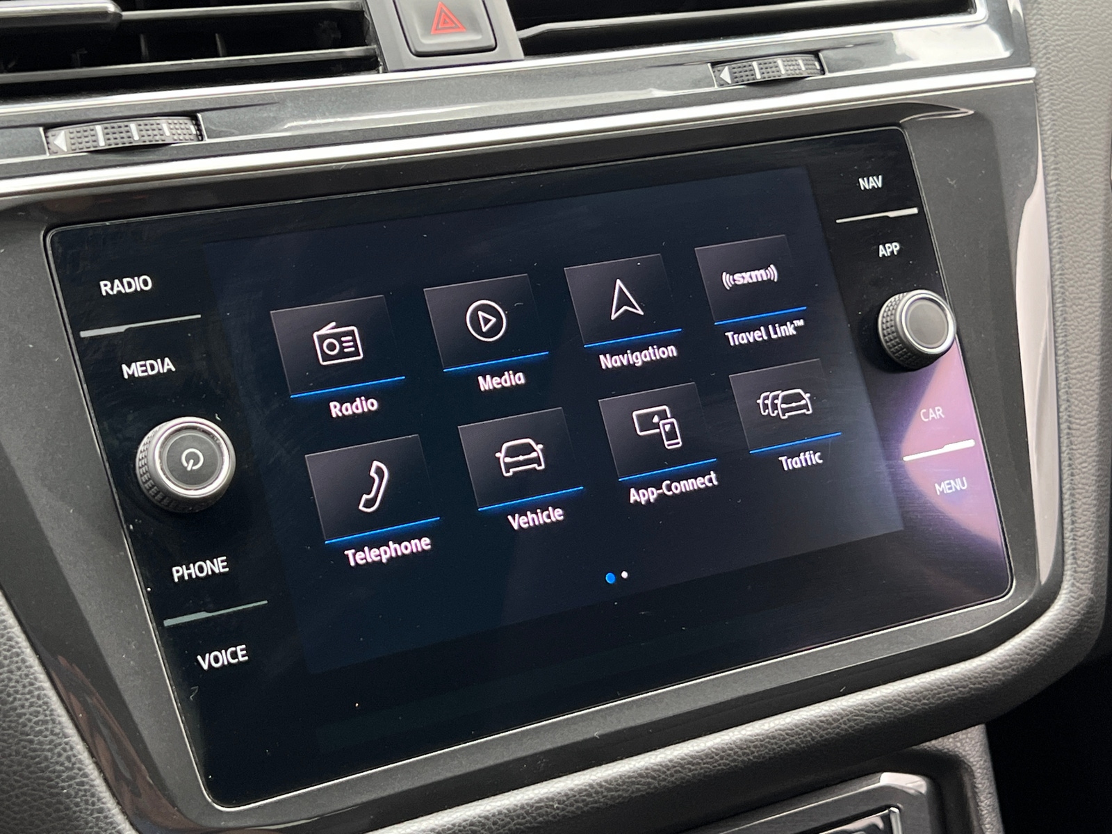 Thumbnail: 2019 Volkswagen Tiguan - 3