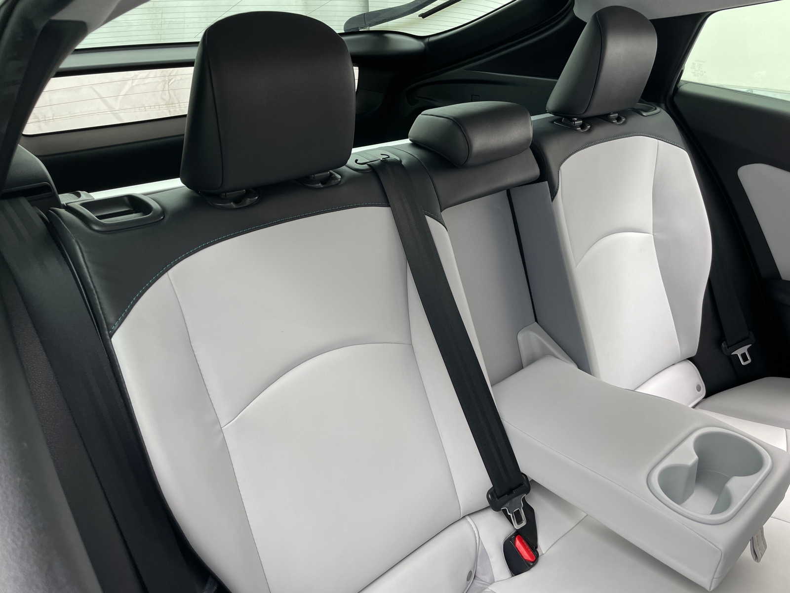 Thumbnail: 2019 Toyota Prius - 5