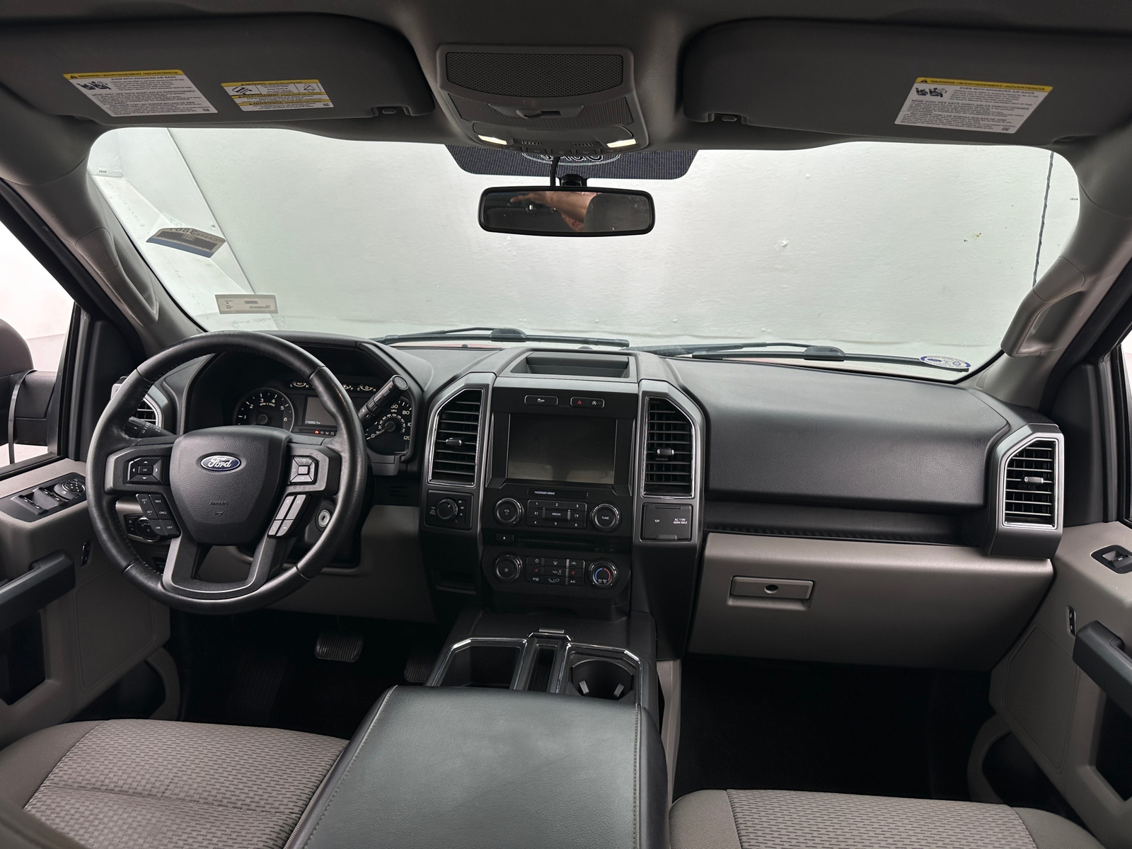Thumbnail: 2018 Ford Econoline - 3