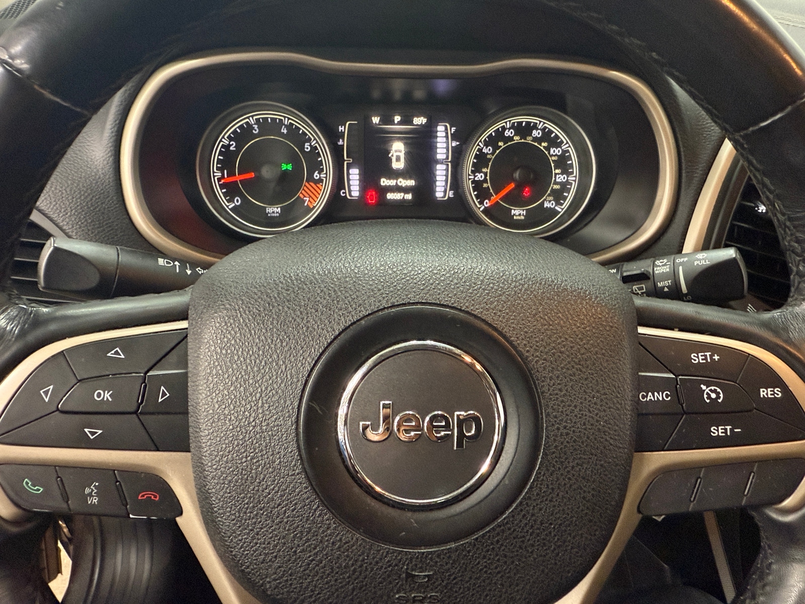 Thumbnail: 2015 Jeep Cherokee - 5