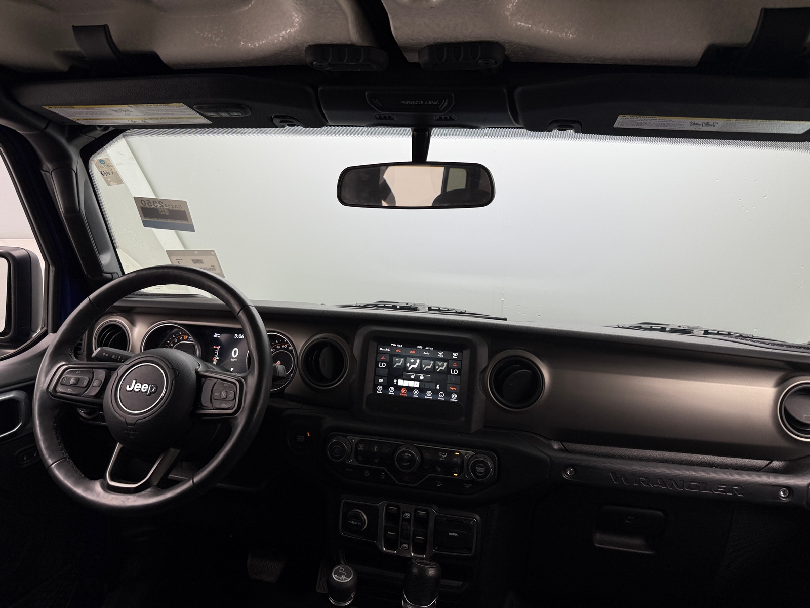 Thumbnail: 2018 Jeep Wrangler - 3