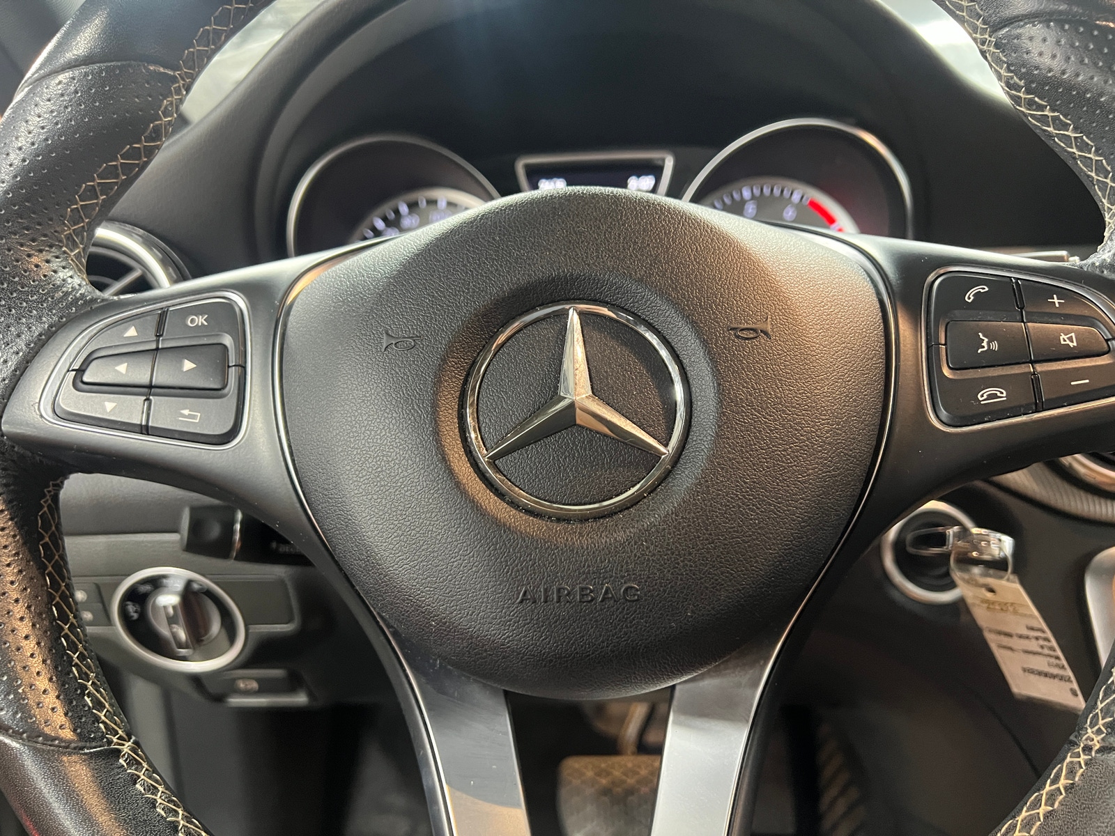 Thumbnail: 2017 Mercedes-Benz GLA - 4