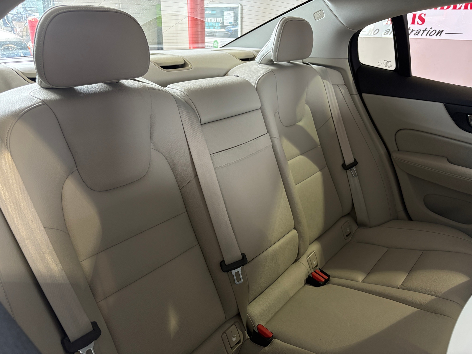 Thumbnail: 2019 Volvo S60 - 5