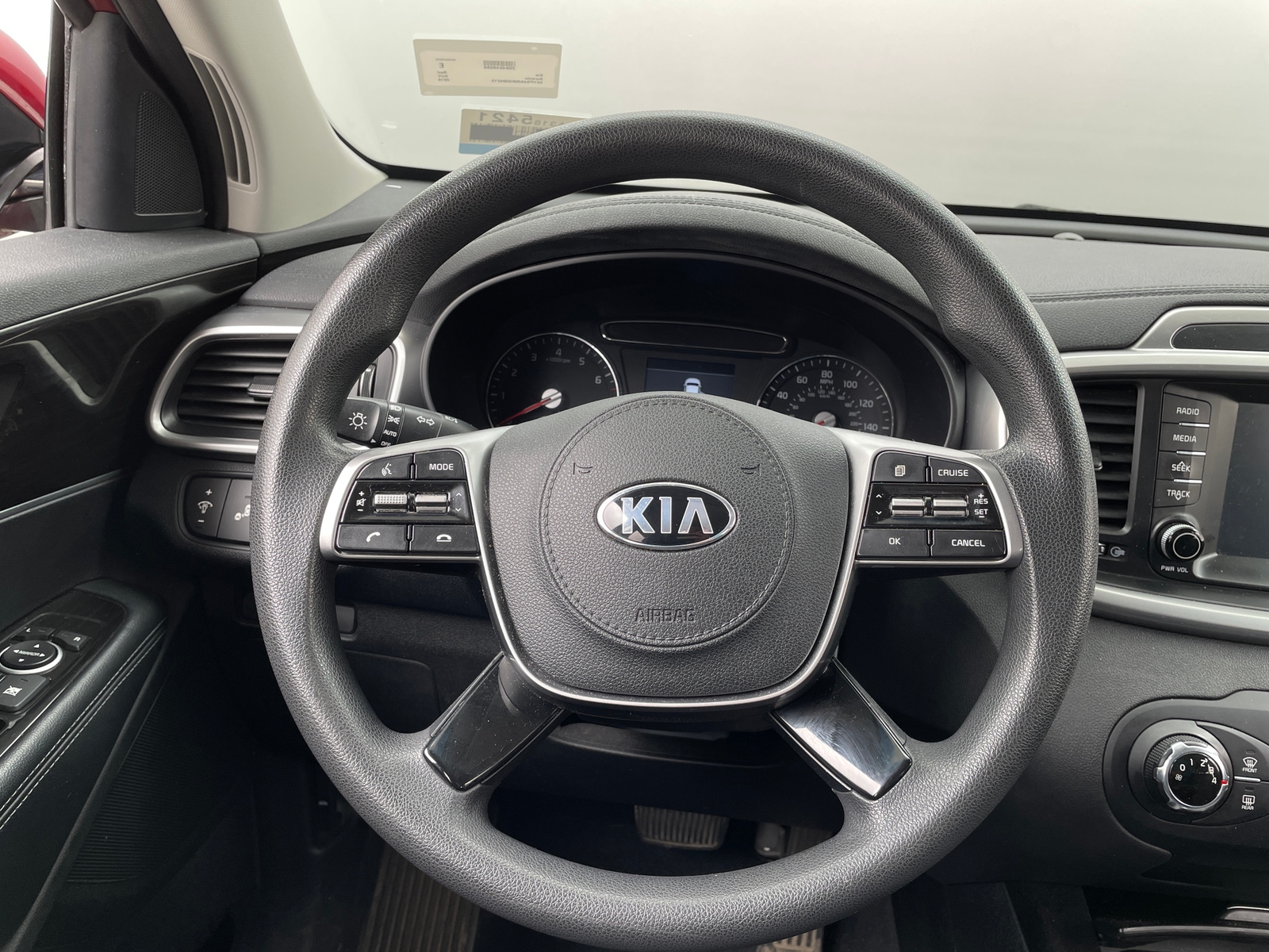Thumbnail: 2019 Kia Sorento - 5