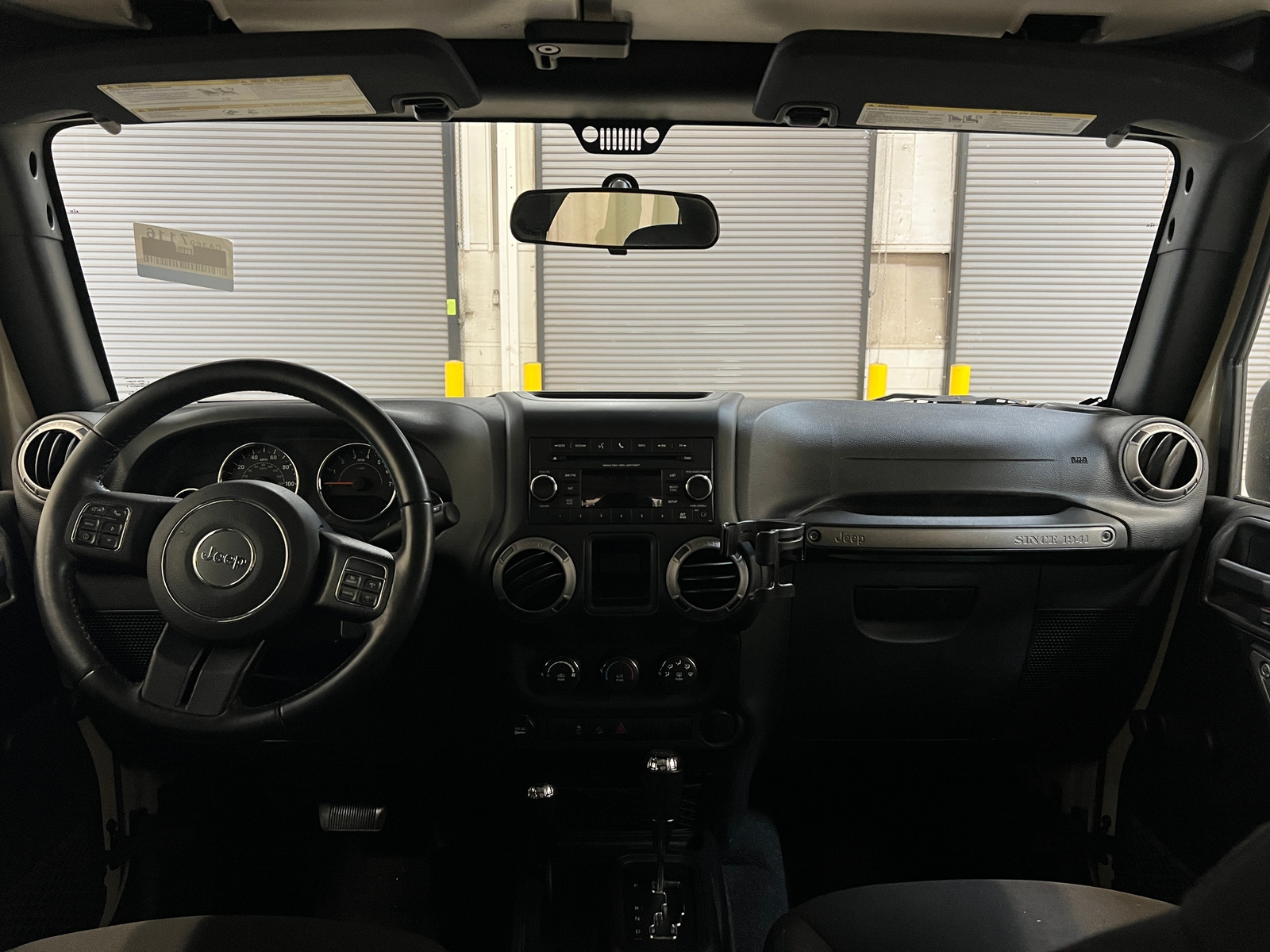 Thumbnail: 2017 Jeep Wrangler - 3