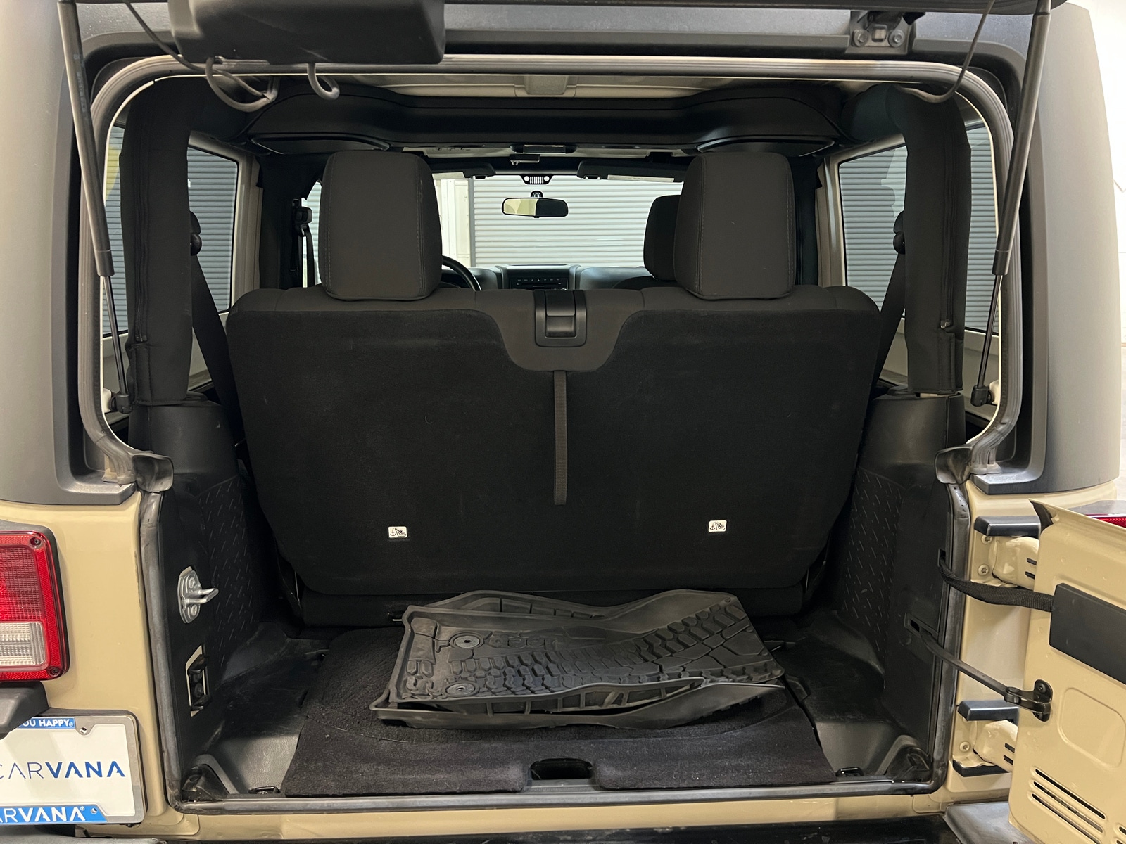 Thumbnail: 2017 Jeep Wrangler - 7