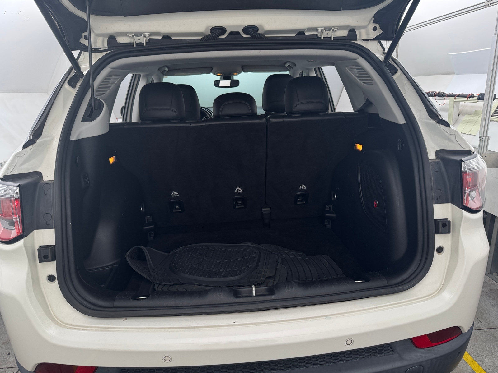 Thumbnail: 2018 Jeep Compass - 6