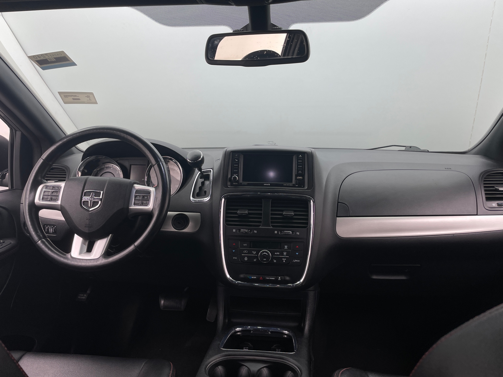 Thumbnail: 2019 Dodge Grand Caravan - 2