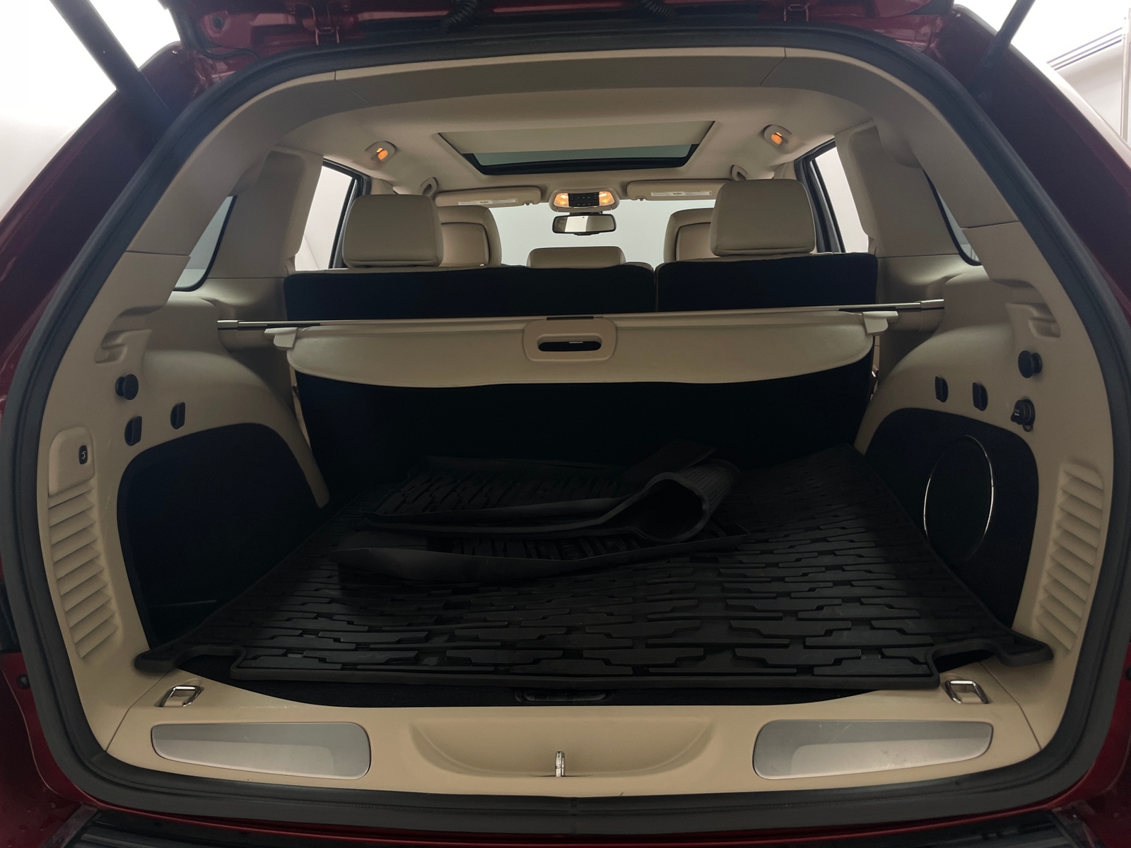 Thumbnail: 2014 Jeep Grand Cherokee - 6