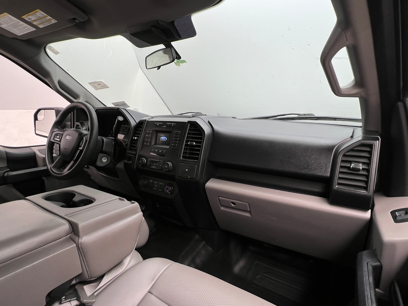 Thumbnail: 2020 Ford Econoline - 3