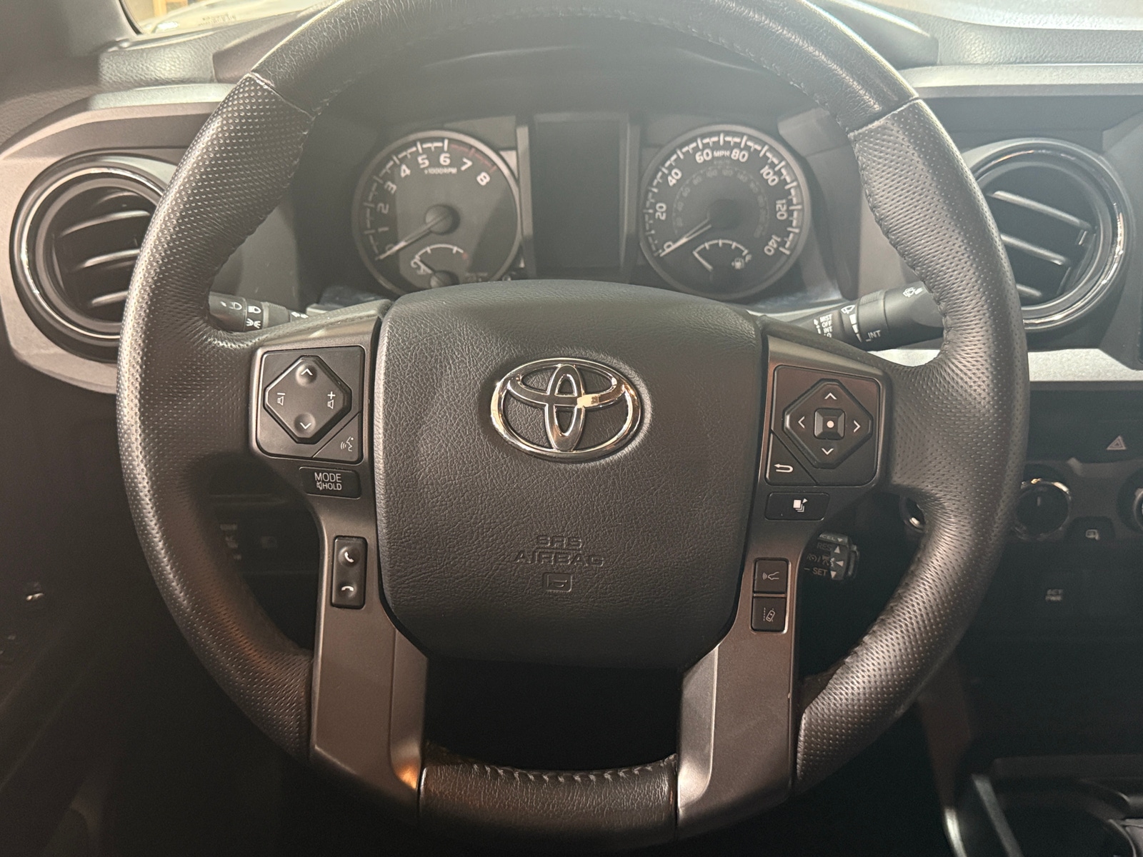 Thumbnail: 2018 Toyota Tacoma - 5