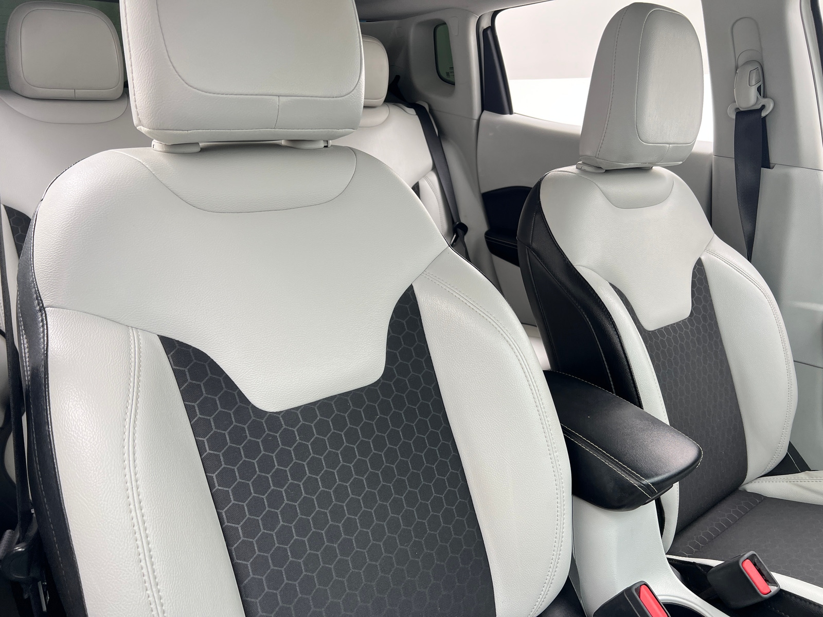 Thumbnail: 2018 Jeep Compass - 2