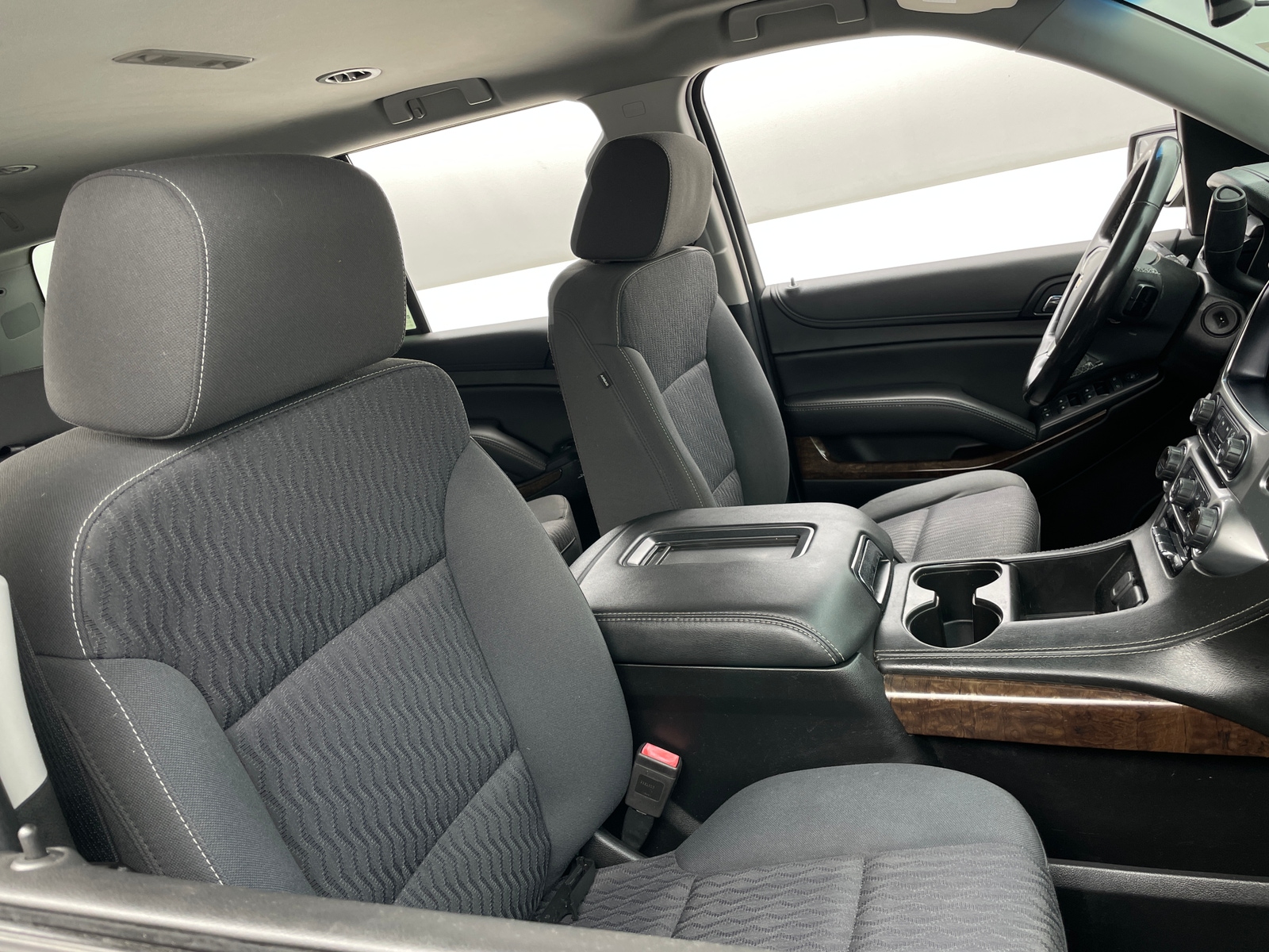 Thumbnail: 2019 Chevrolet Tahoe - 2