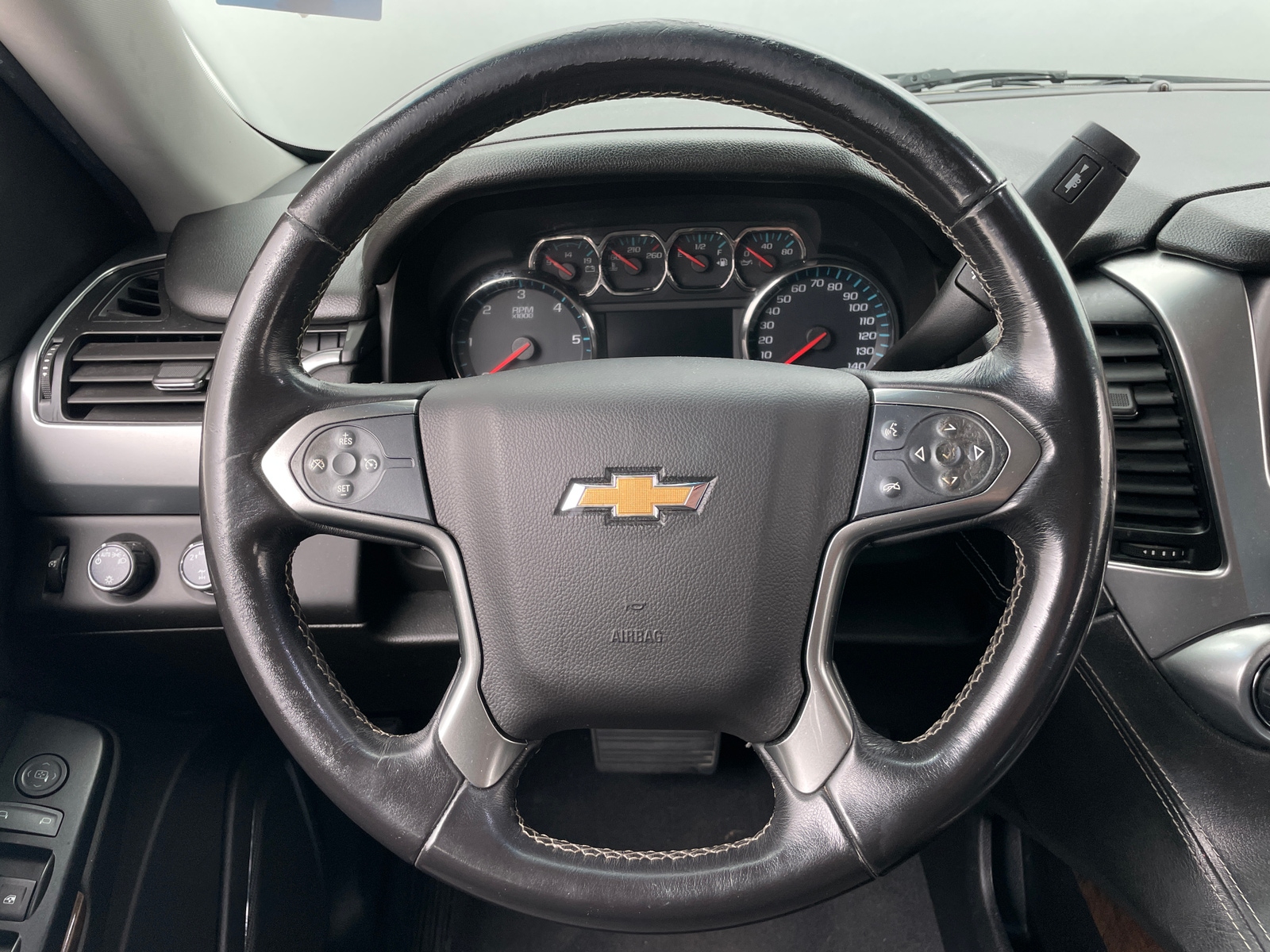 Thumbnail: 2019 Chevrolet Tahoe - 5