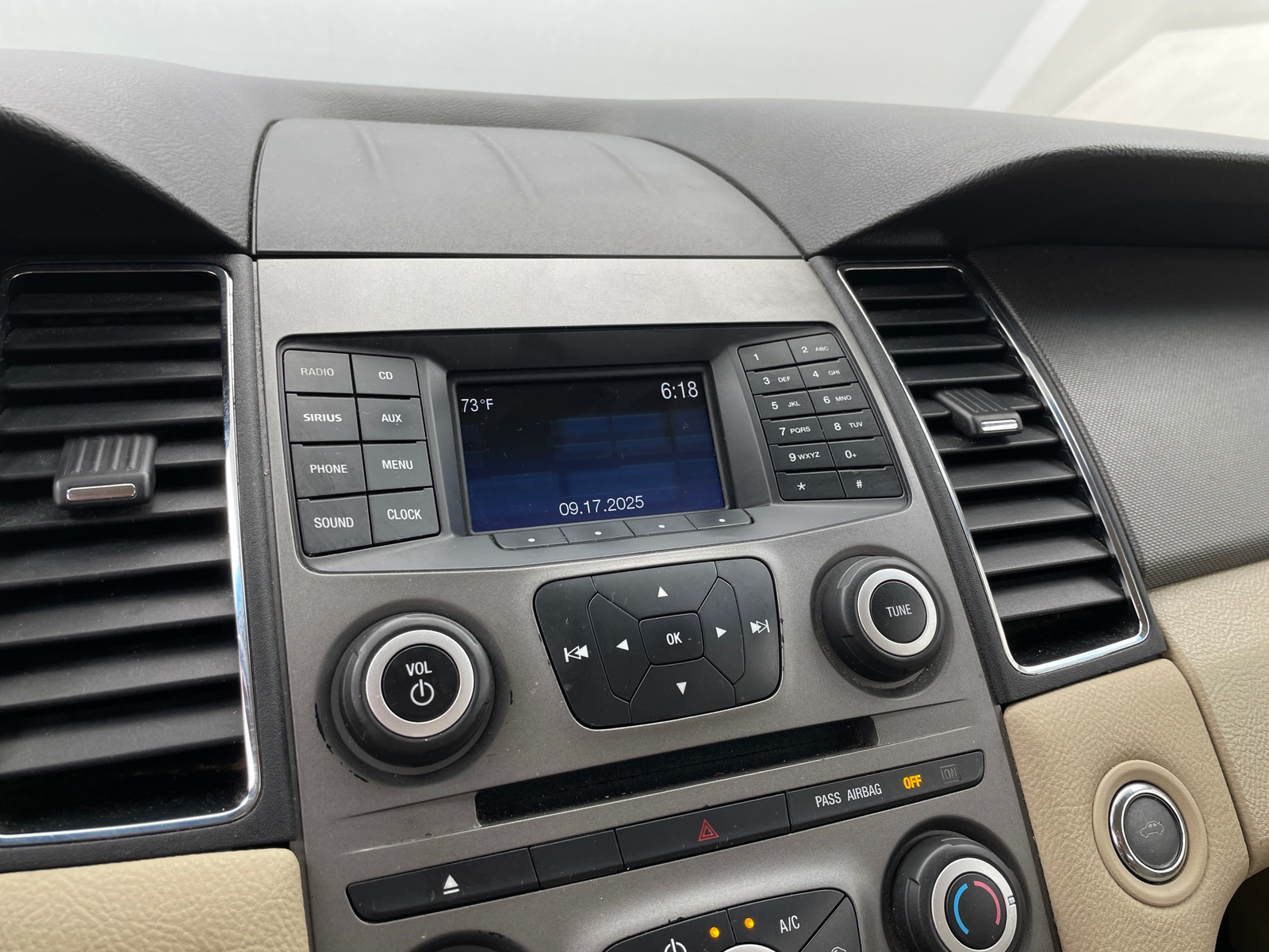 Thumbnail: 2019 Ford Taurus - 4