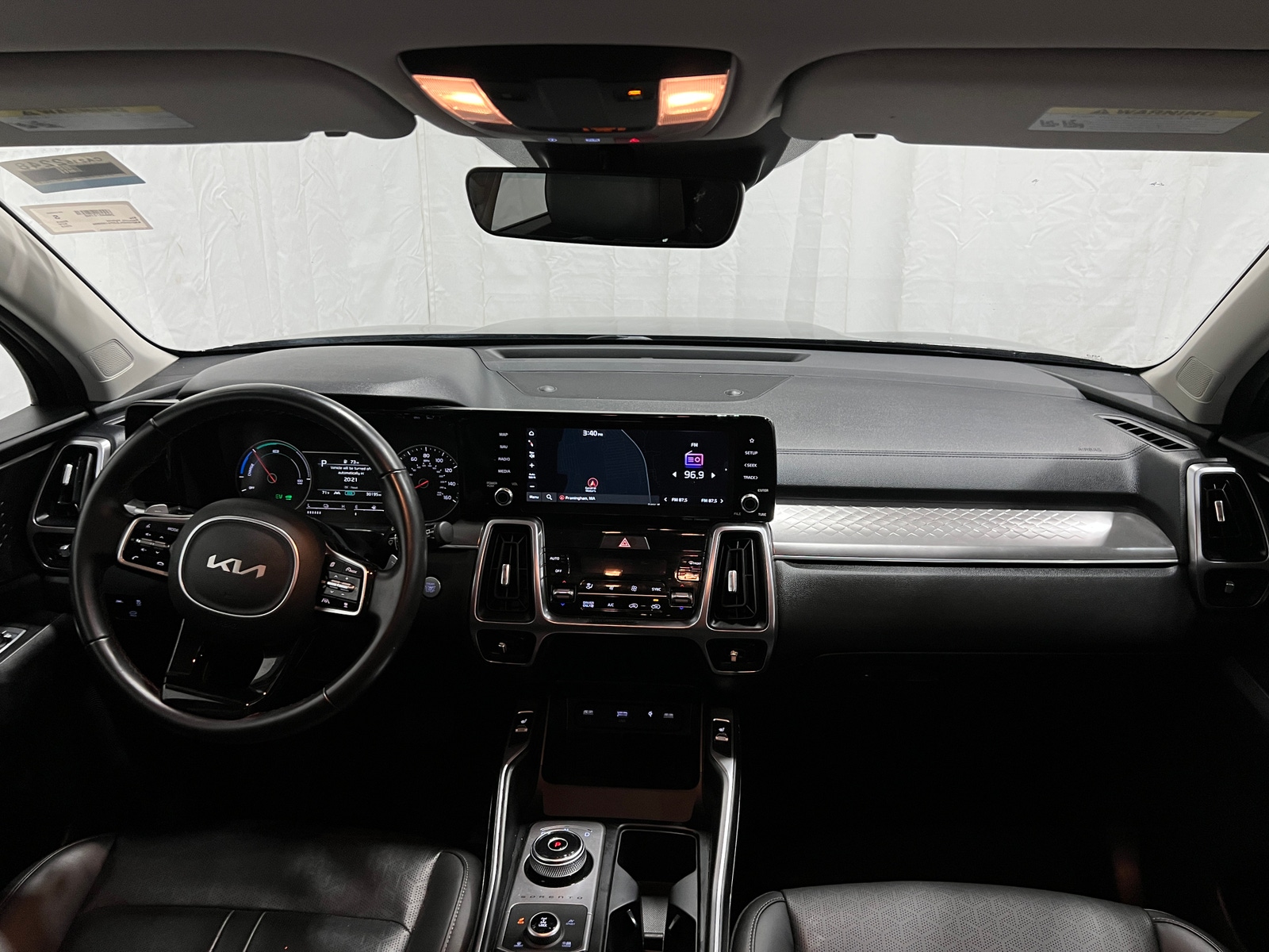 Thumbnail: 2023 Kia Sorento - 2