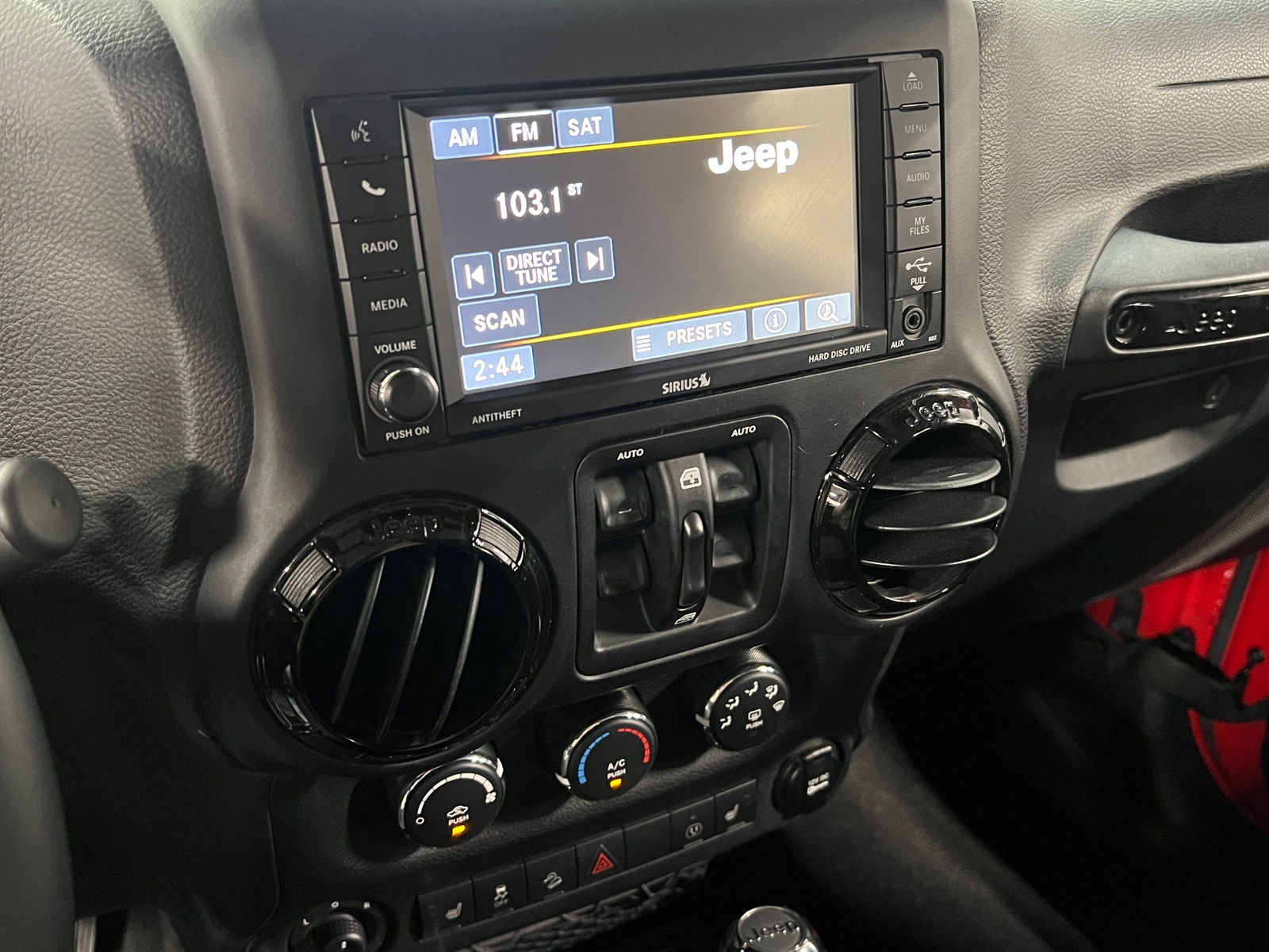 Thumbnail: 2017 Jeep Wrangler - 4