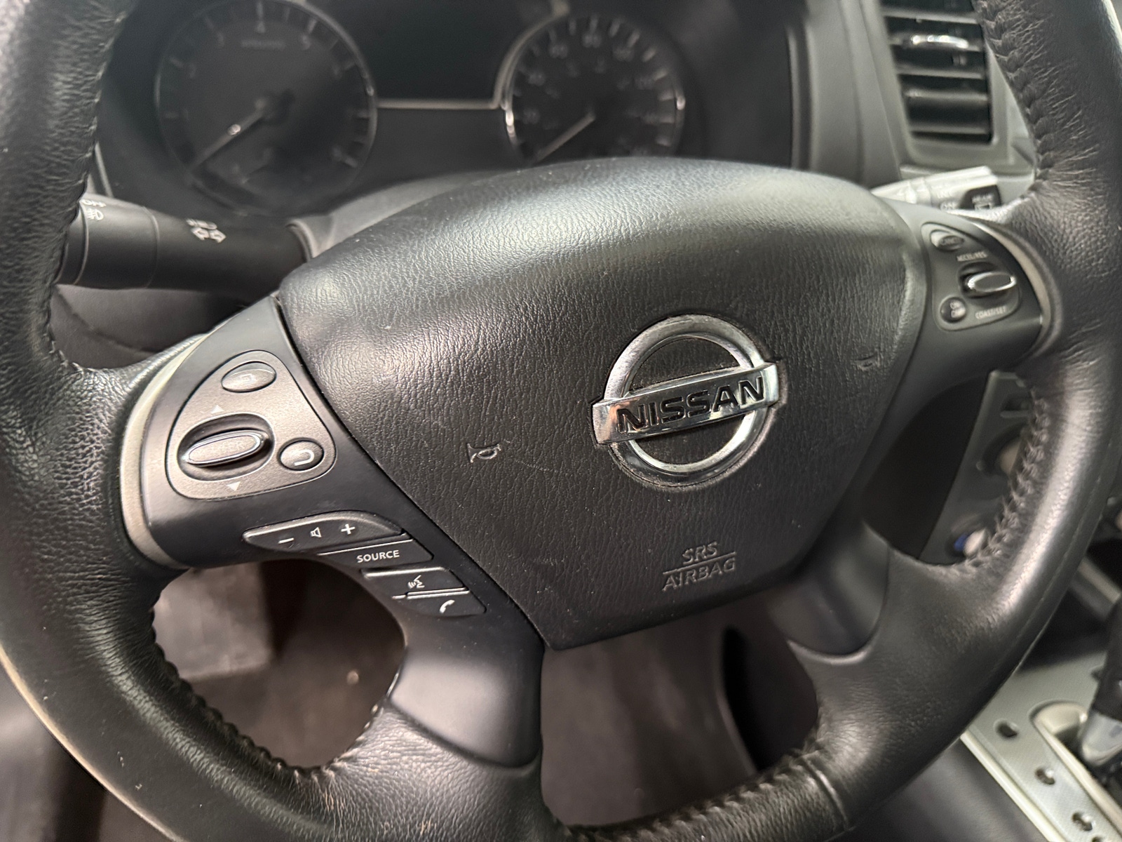 Thumbnail: 2017 Nissan Pathfinder - 4
