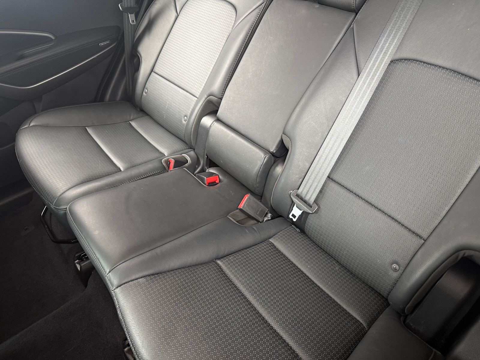 Thumbnail: 2015 Hyundai Santa Fe - 5
