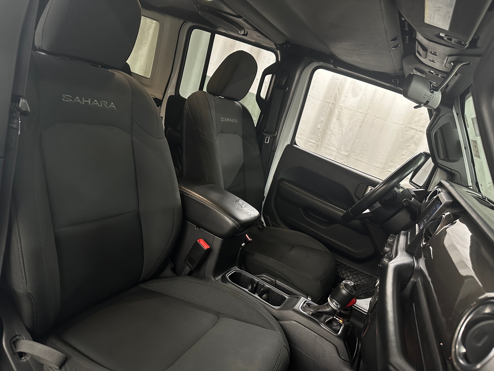 Thumbnail: 2019 Jeep Wrangler - 2