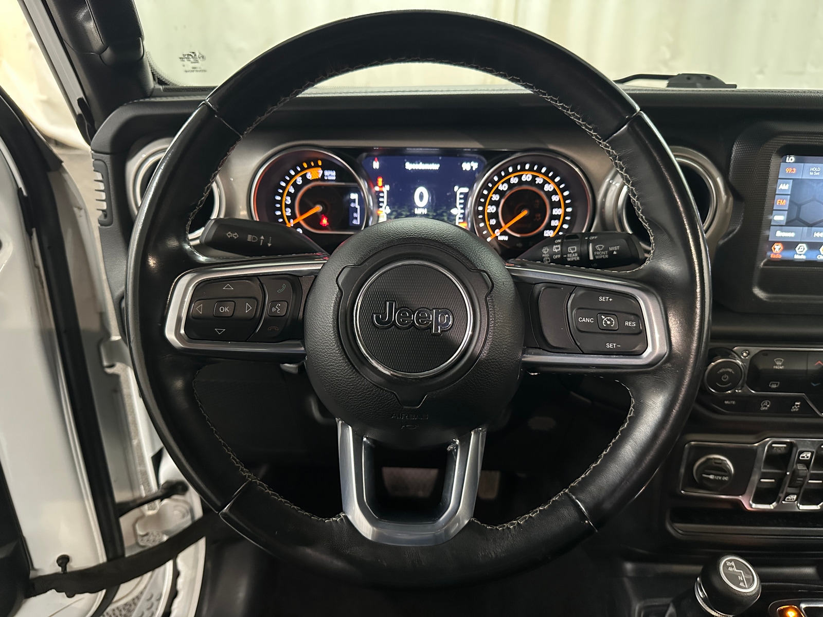 Thumbnail: 2019 Jeep Wrangler - 5