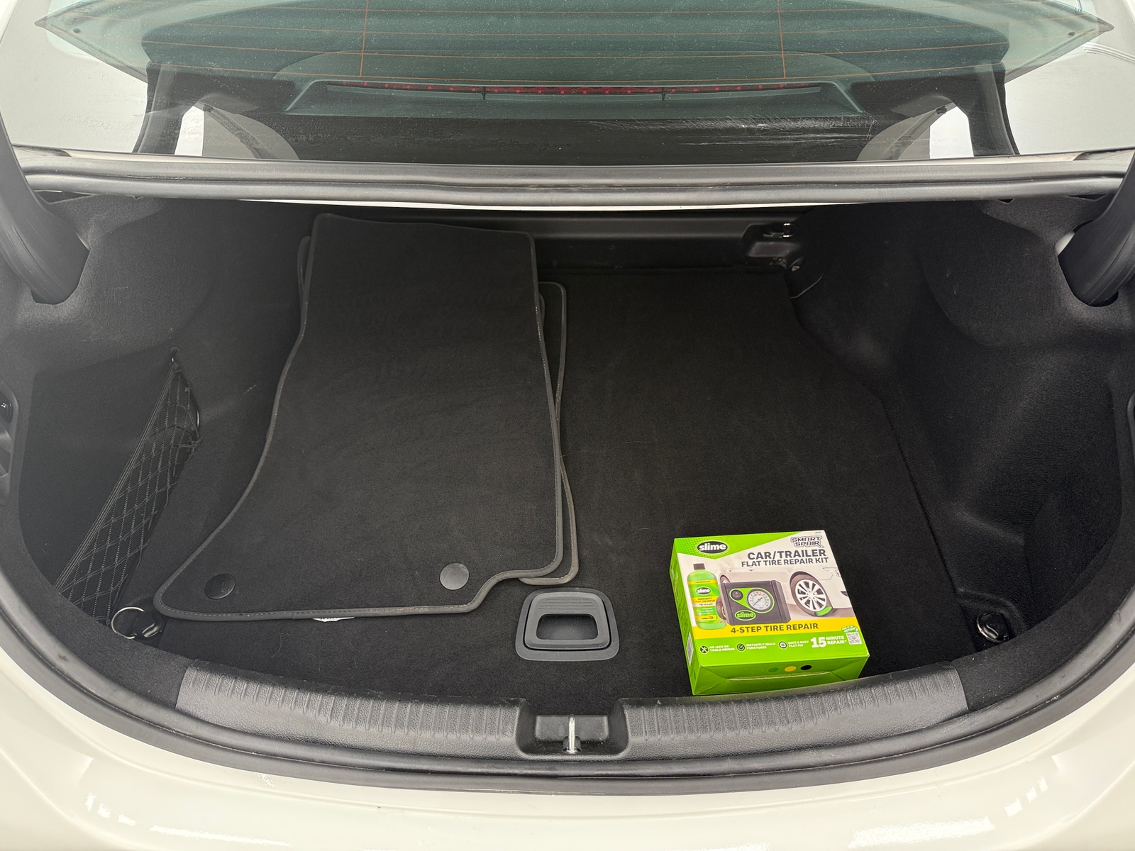 Thumbnail: 2024 Mercedes-Benz C-Class - 6