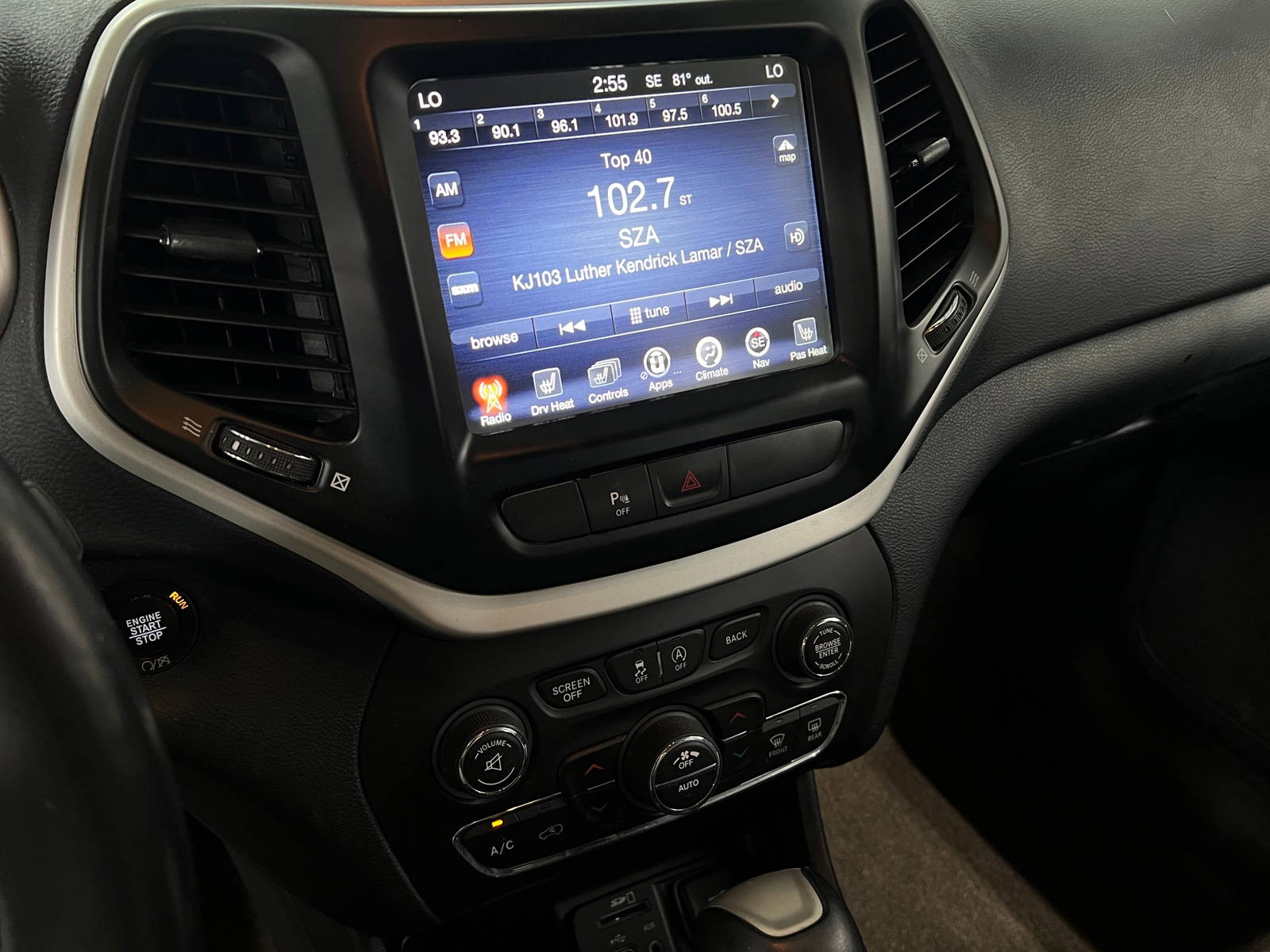 Thumbnail: 2018 Jeep Cherokee - 3