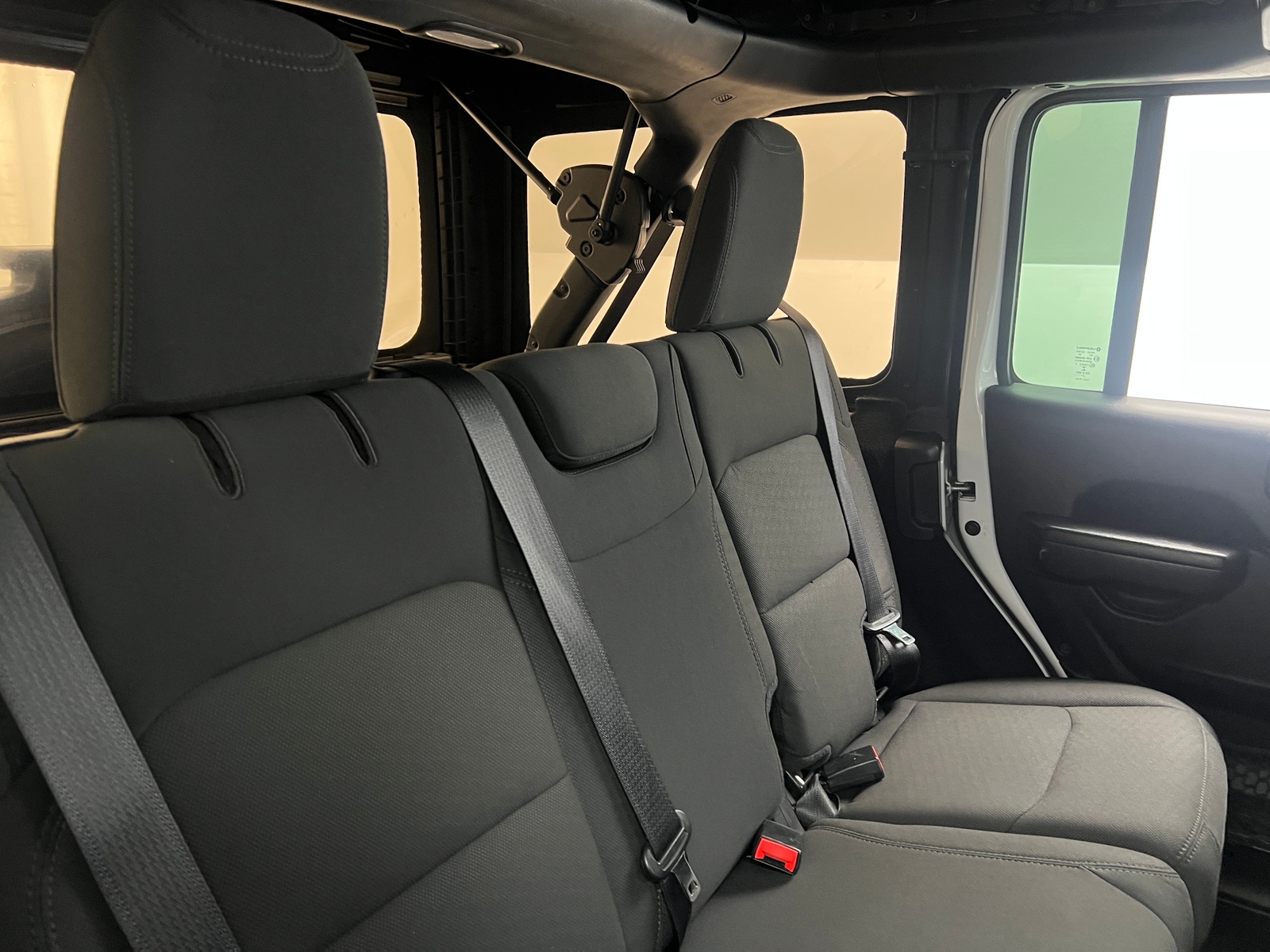 Thumbnail: 2022 Jeep Wrangler - 6