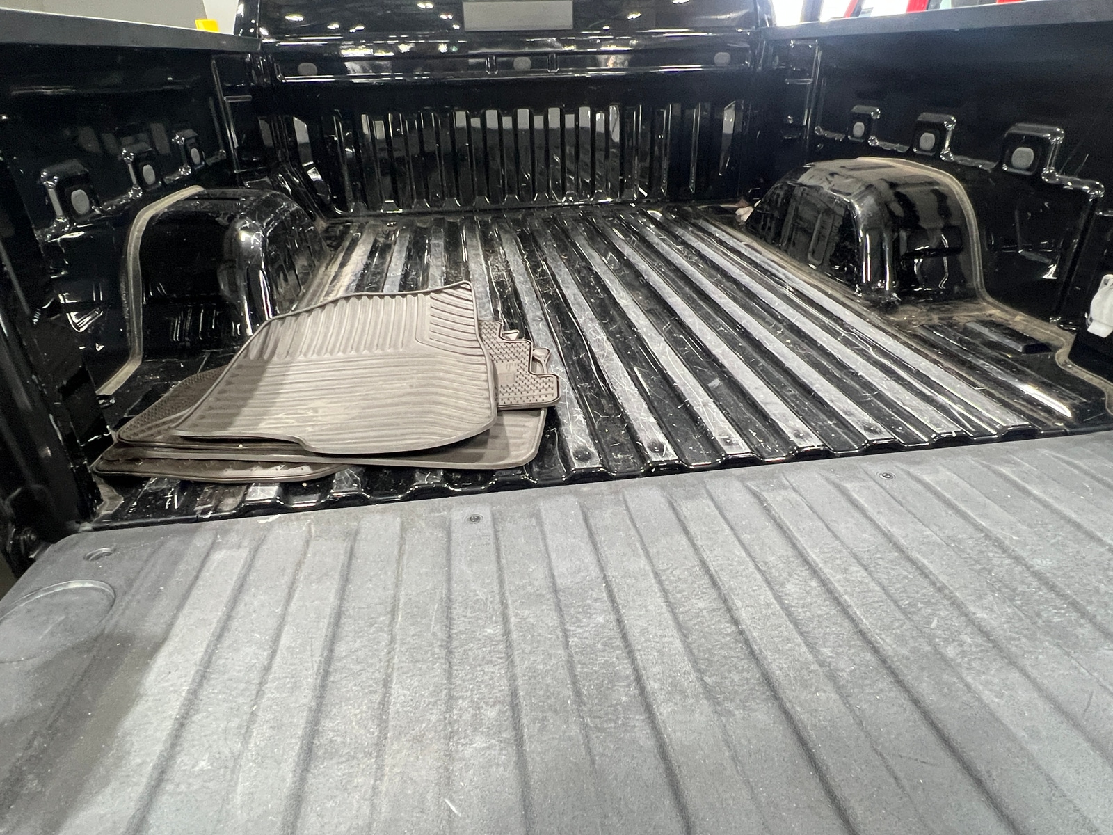 Thumbnail: 2020 Chevrolet Silverado 1500 - 7