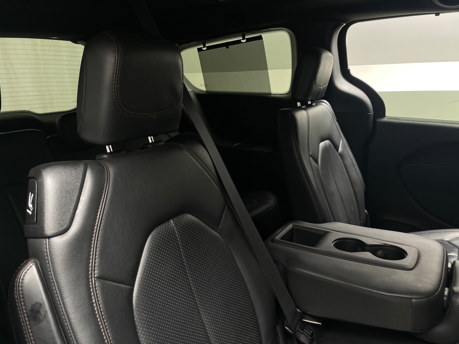 Thumbnail: 2020 Chrysler Pacifica - 5