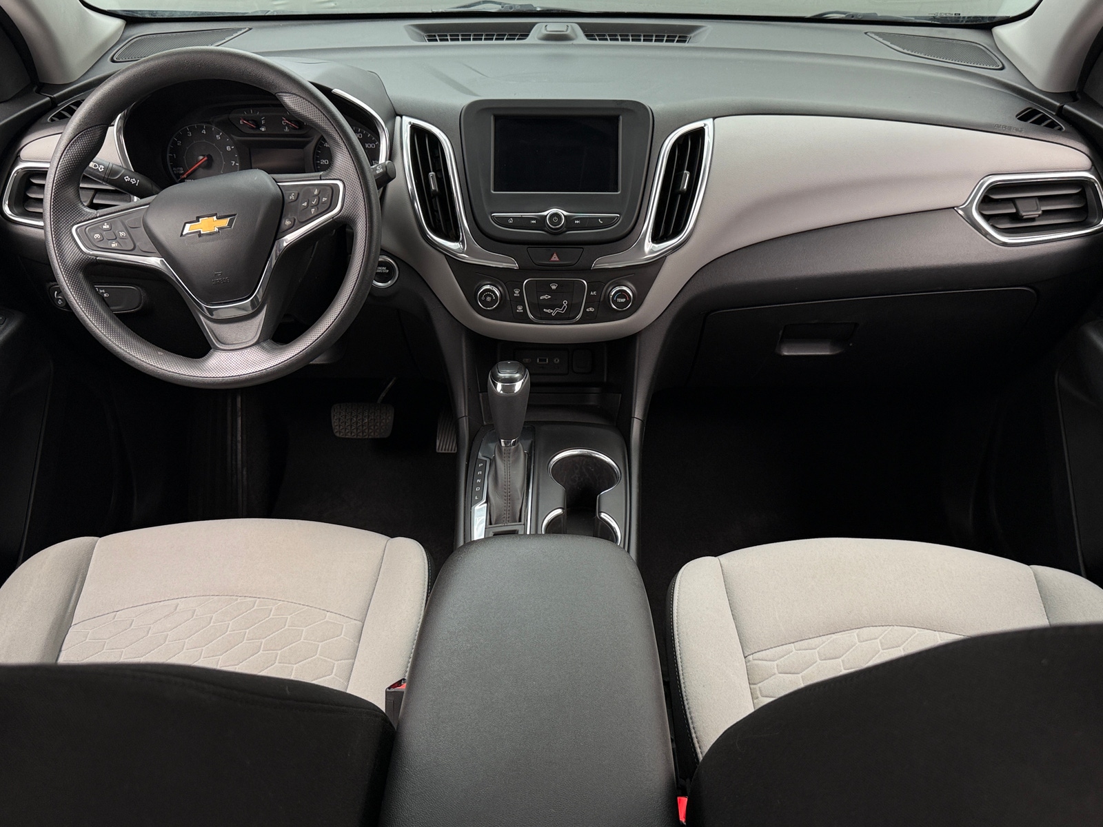 Thumbnail: 2019 Chevrolet Equinox - 3