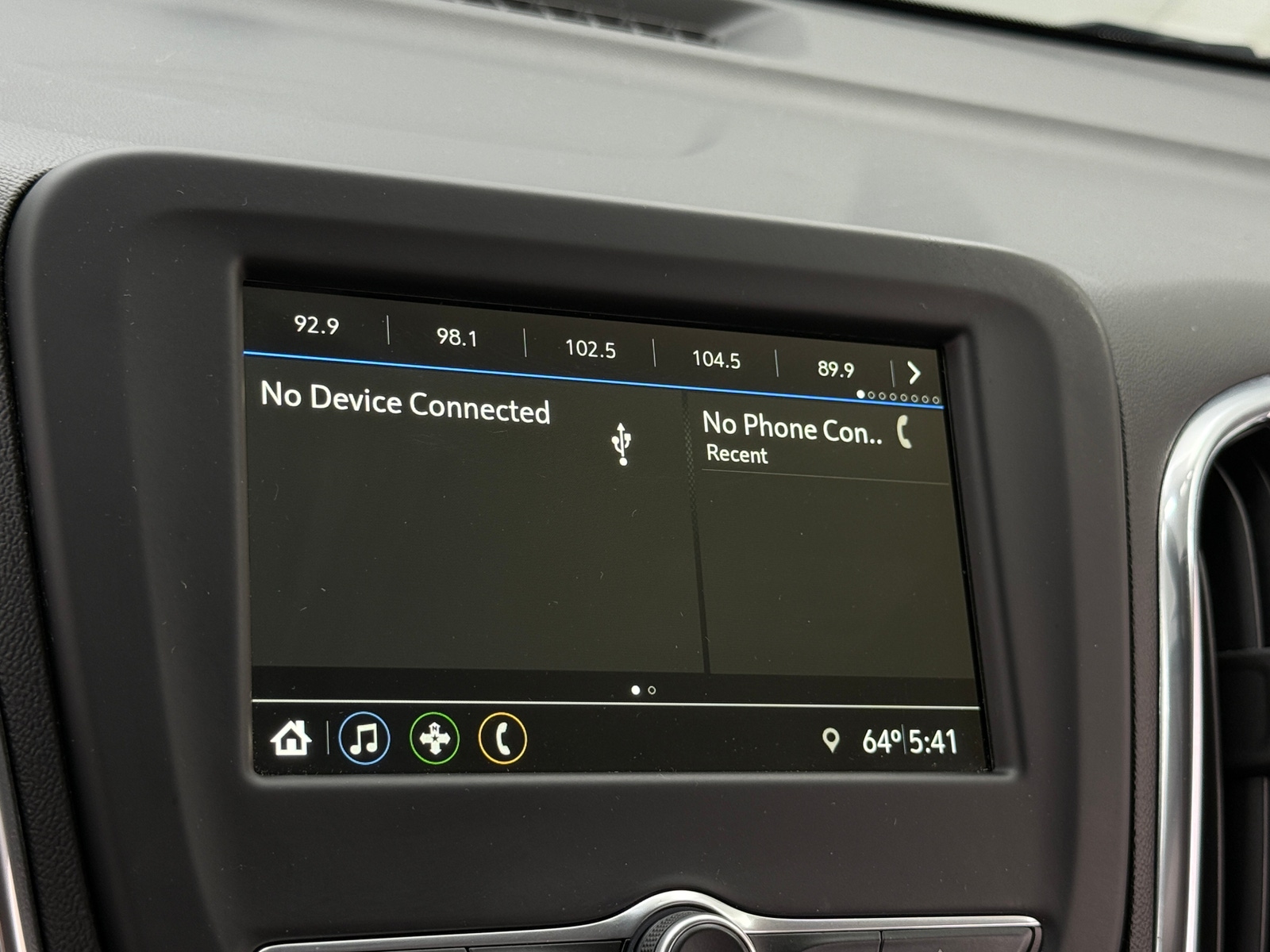 Thumbnail: 2019 Chevrolet Equinox - 4