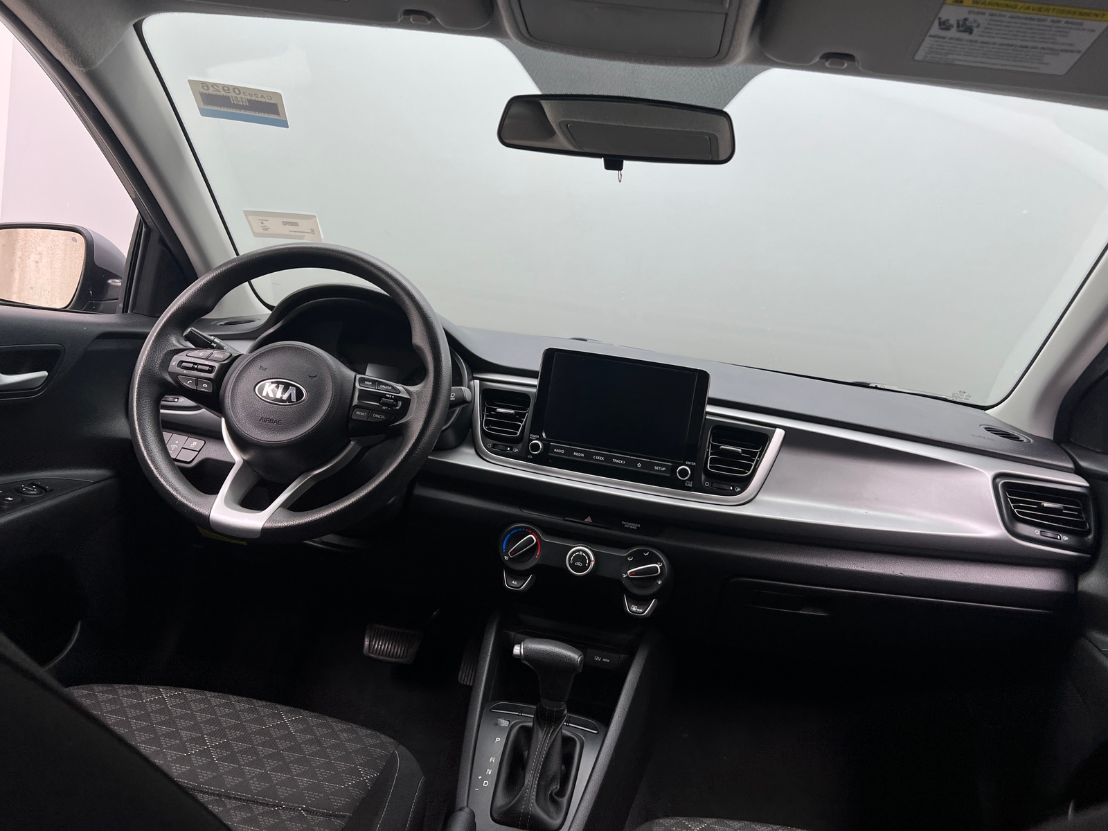 Thumbnail: 2021 Kia Rio - 3