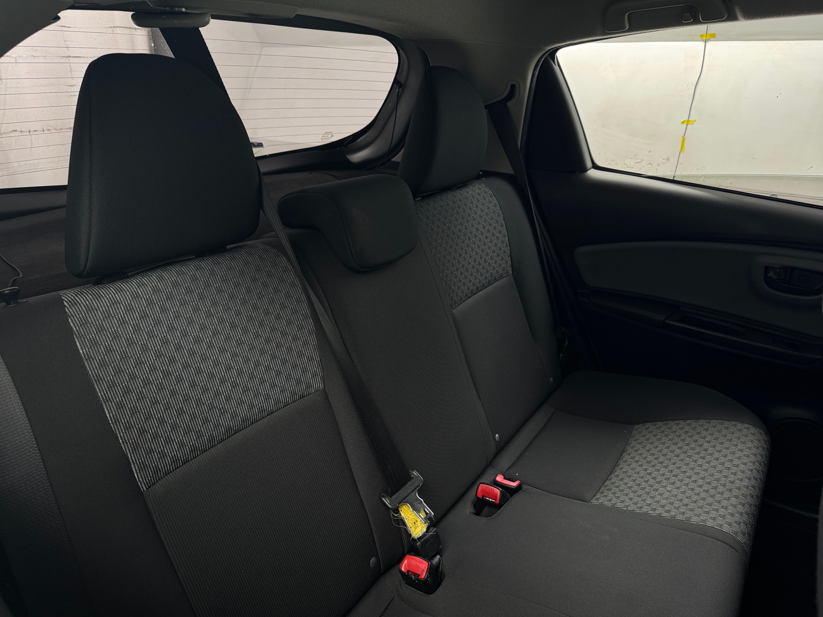 Thumbnail: 2015 Toyota Yaris - 5