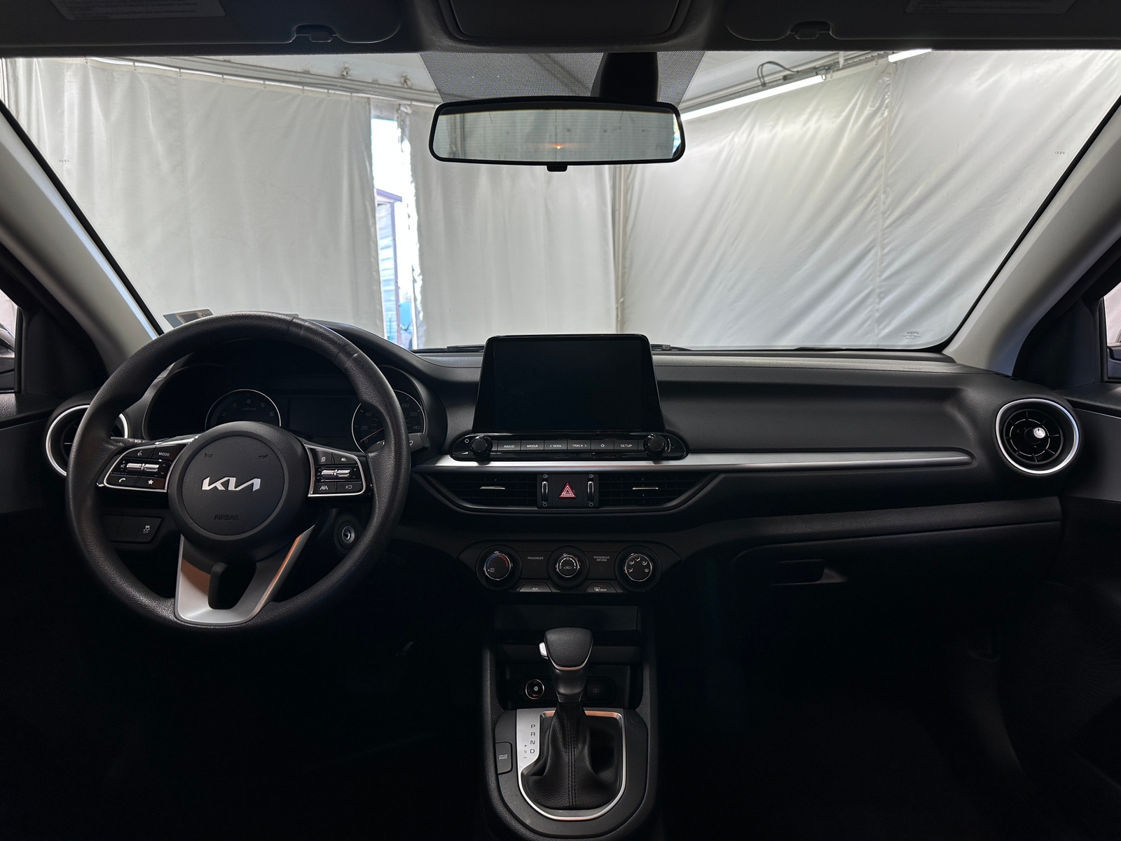 Thumbnail: 2024 Kia Forte - 3