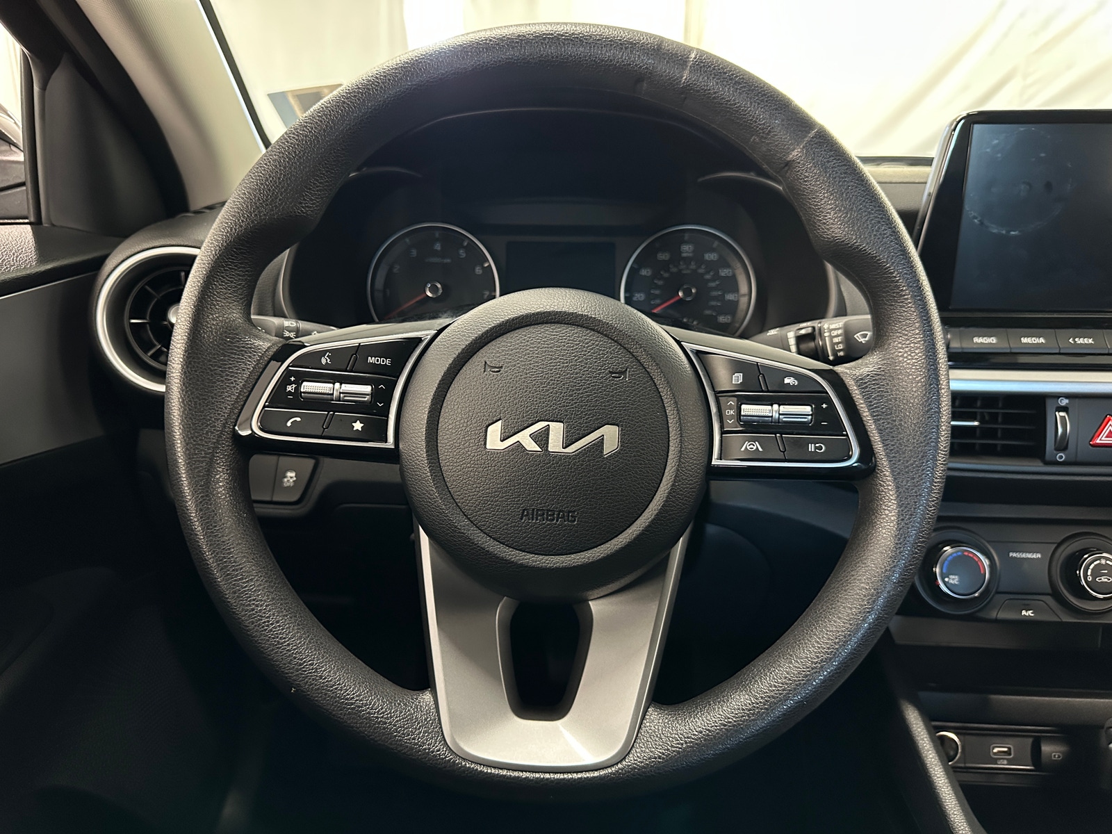Thumbnail: 2024 Kia Forte - 5